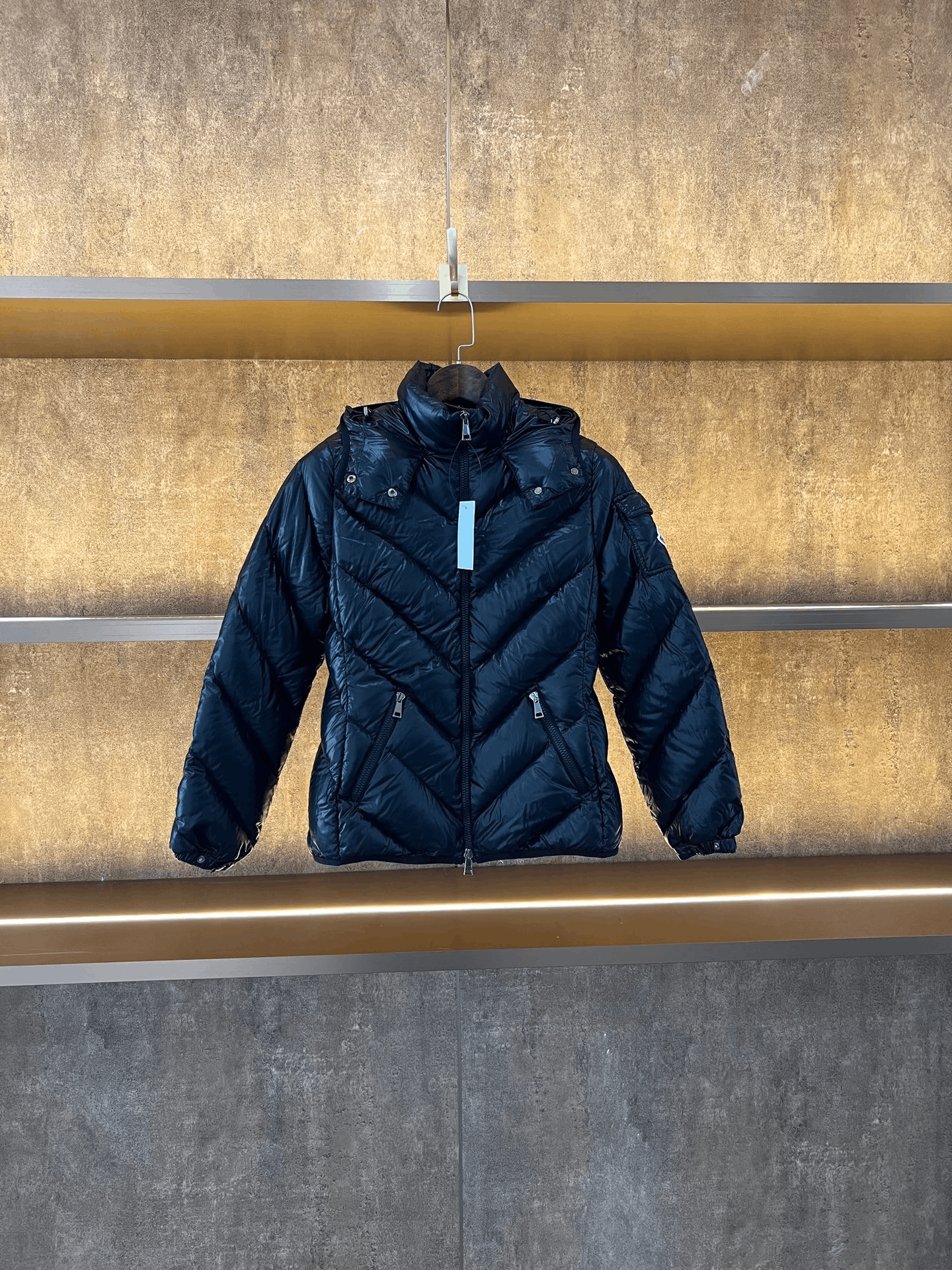 Moncler Moncler Down Down Jacket S Women Size S / US 4 / IT 40 - 1 Thumbnail