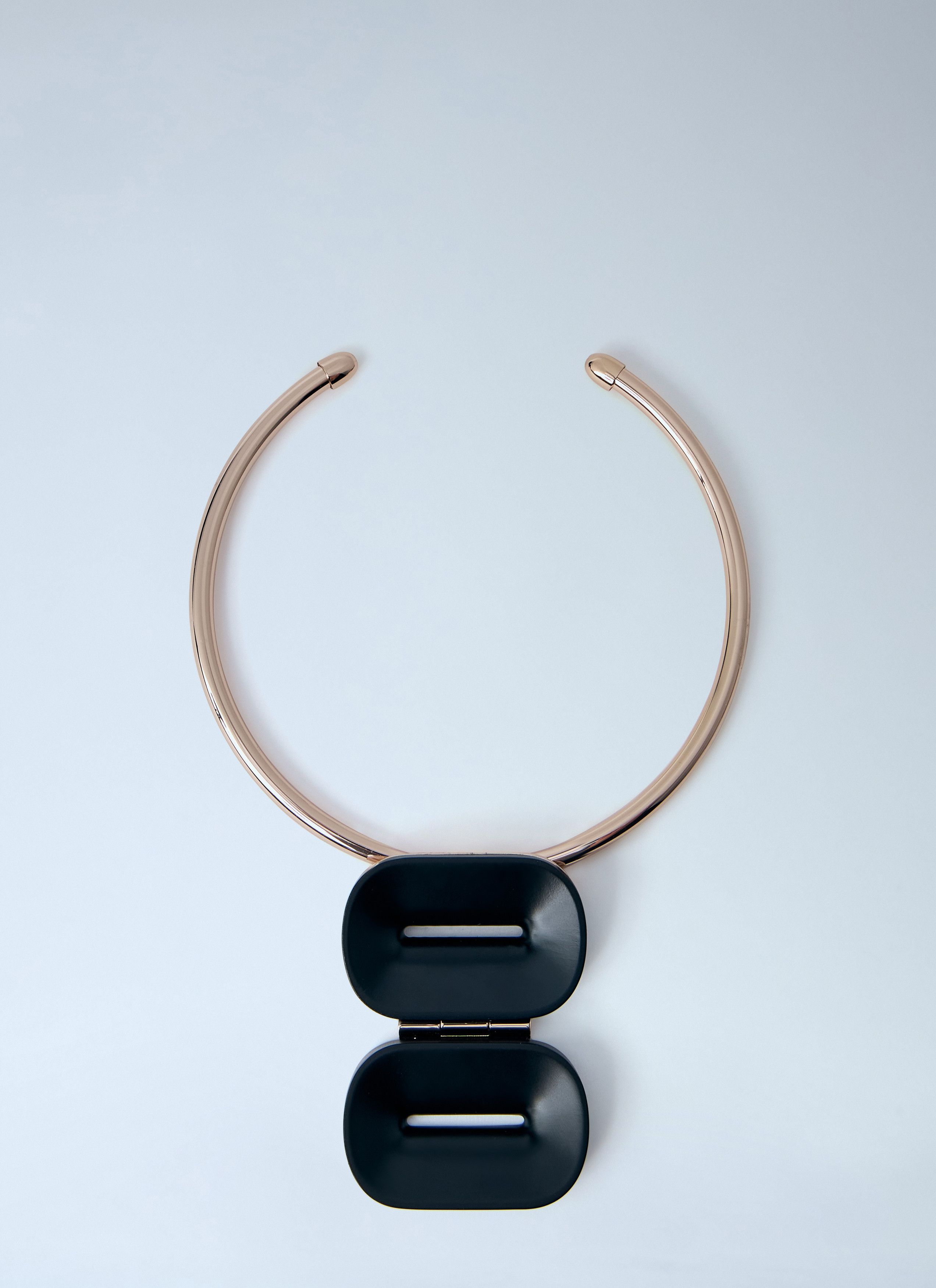 Max Mara Sculptural Metal Necklace Size ONE SIZE - 1 Thumbnail