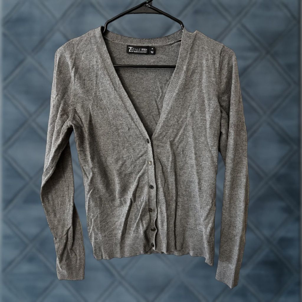 Avenue 7th Avenue Design Studio New York & Co Womens Cardigan M Gray Button Up Sweater Knit Cotton Blend Round Neck Long Sleeve Size M / US 6-8 / IT 42-44 - 1 Thumbnail