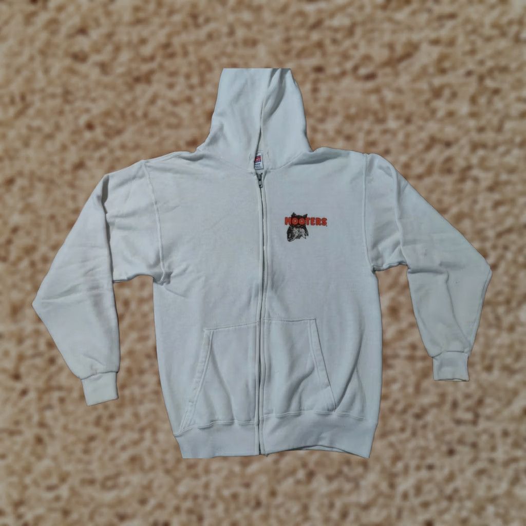 Soffe VINTAGE Hooters White Hoodie Sweatshirt Full Zip Made in USA Men's Medium M Size US M / EU 48-50 / 2 - 1 Thumbnail