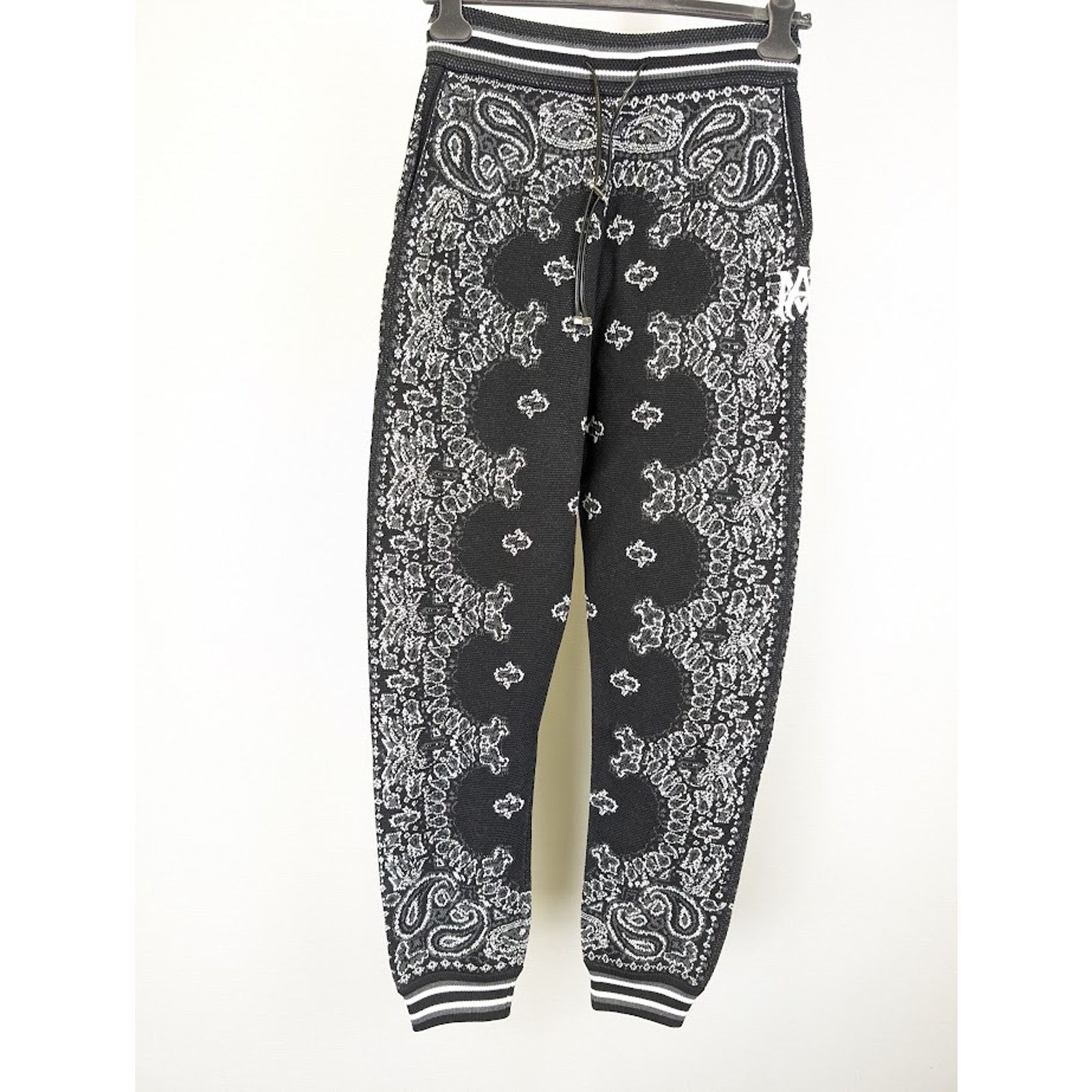 Amiri o1rshd1 Bandana B-Ball Sweatpants & Joggers Black/Grey Size US 34 / EU 50 - 2 Thumbnail