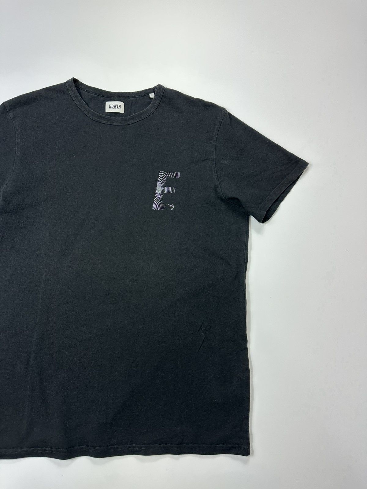Edwin Edwin T-shirt Face Graphic Print Black Size US L / EU 52-54 / 3 - 4 Thumbnail