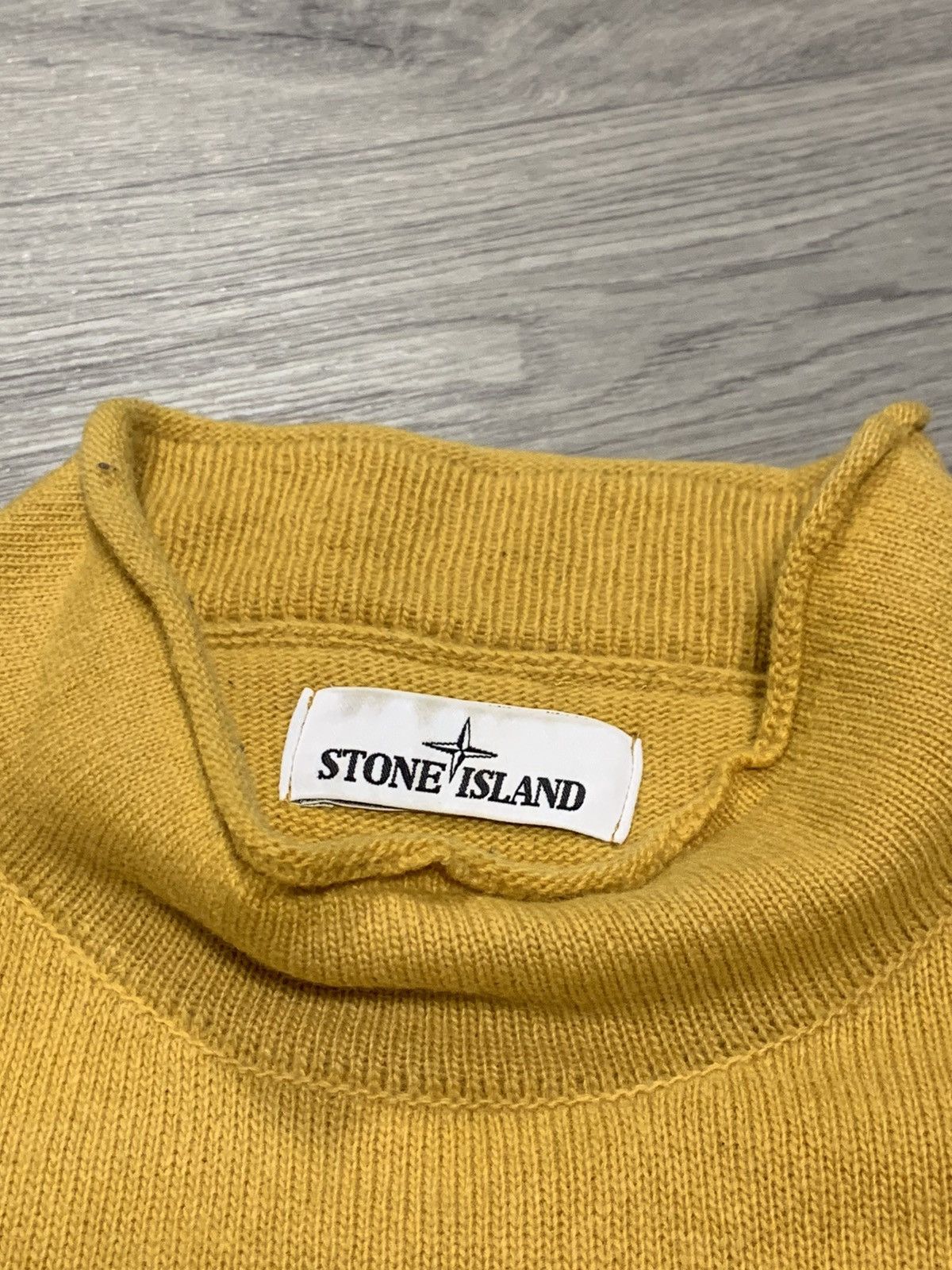 Vintage Stone Island Yellow Lambswool Knit Jumper L/S Size M Size US L / EU 52-54 / 3 - 4 Thumbnail