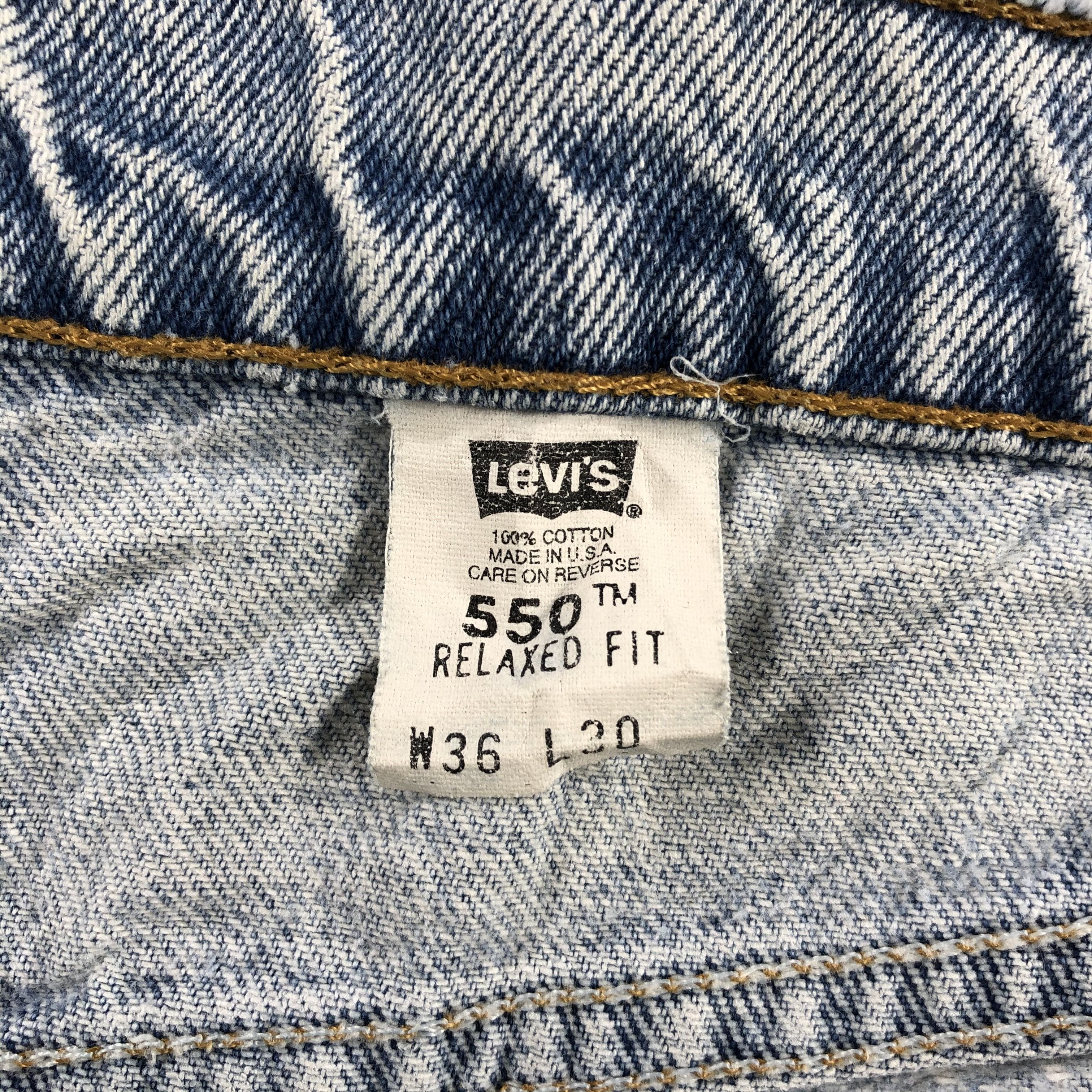 Levi's Vintage 90s Light Wash Levis 550 Jeans-J2188 Size US 33 - 15 Thumbnail