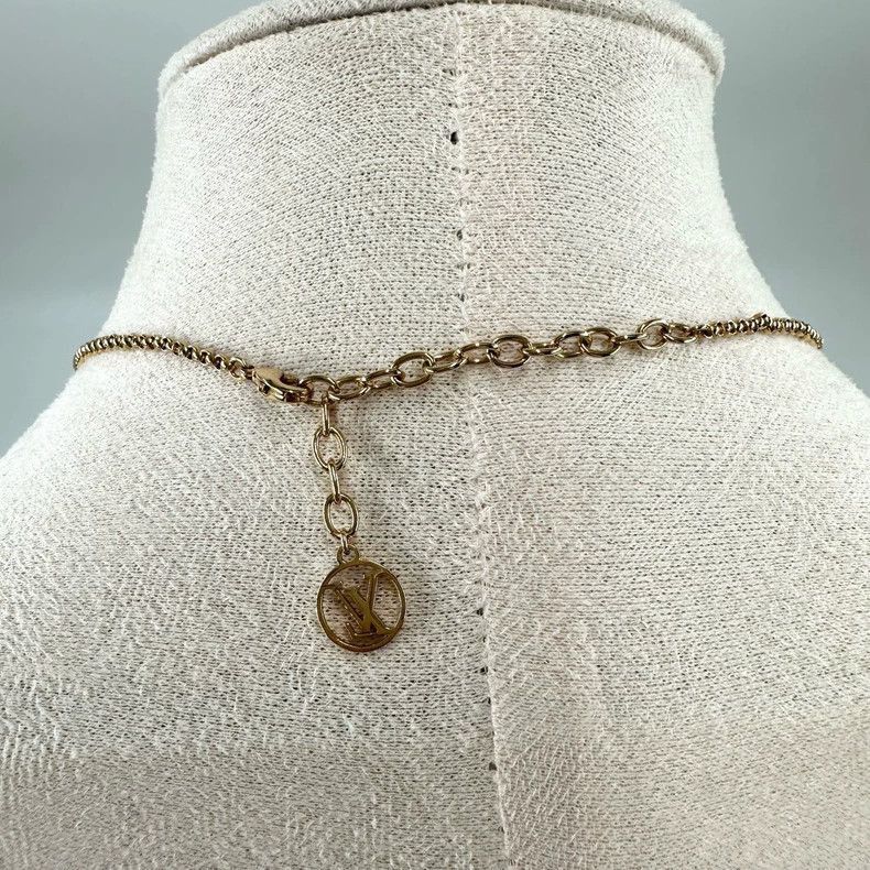 Louis Vuitton Louis Vuitton Gold Circle Logo Necklace -2505 Size ONE SIZE - 5 Thumbnail