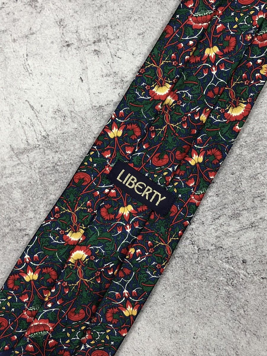Liberty Liberty Floral Pattern Silk Tie Size ONE SIZE - 1 Thumbnail