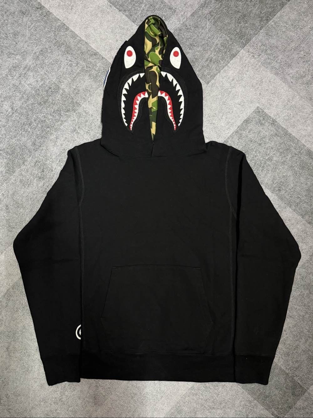 Bape A BATHING APE Shark Camo Hoodie Size S Size US S / EU 44-46 / 1 - 1 Thumbnail