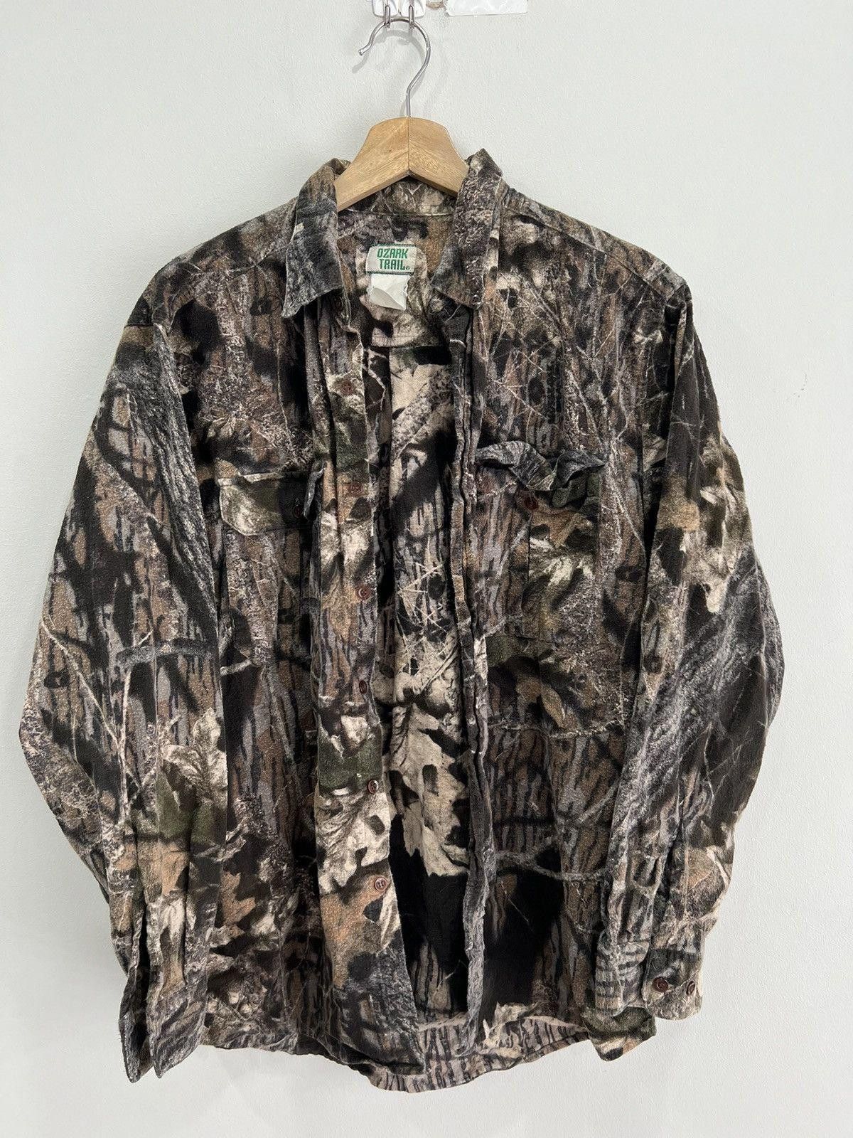 Vintage Vintage Camo Real Tree Button Up shirt Size US L / EU 52-54 / 3 - 1 Thumbnail