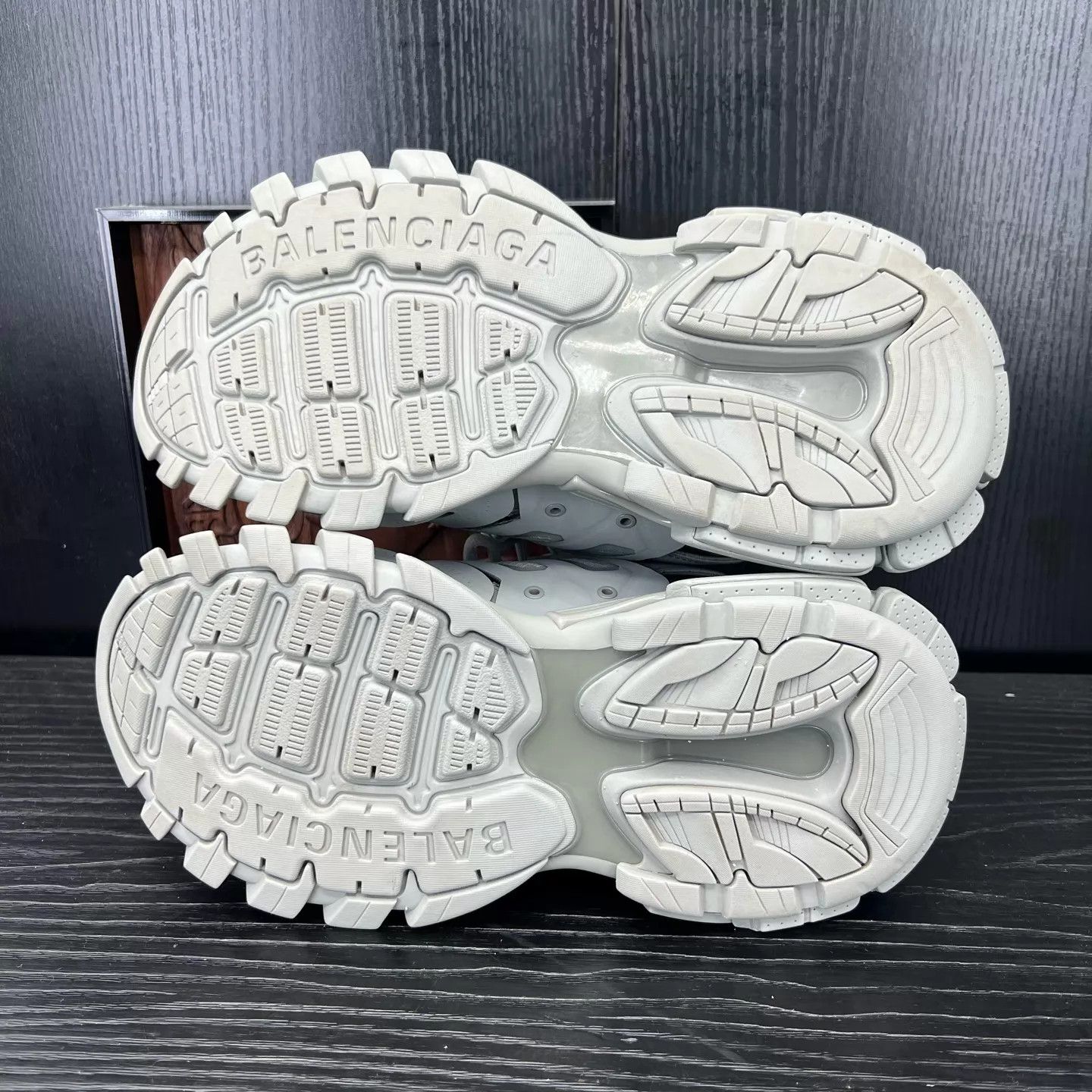 Balenciaga Balenciaga Track Gray 39 Like New Original Box Size US 6 / IT 36 - 6 Thumbnail