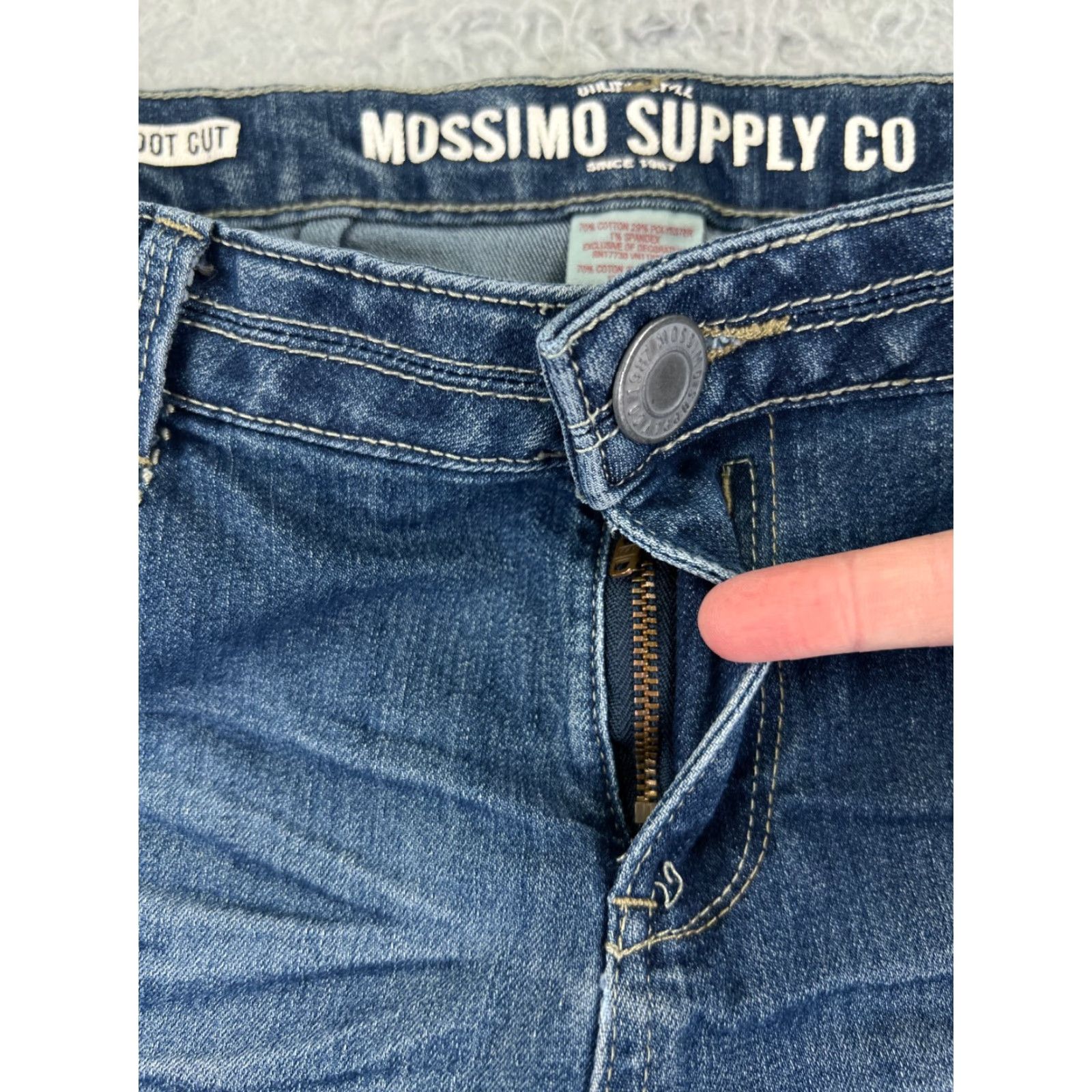 Mossimo Mossimo Jeans Women Bootcut Denim Blue 30x31 Regular 13 Mid Rise Cotton Blend 5-Pocket Design Size 34" / US 12 / IT 48 - 5 Thumbnail