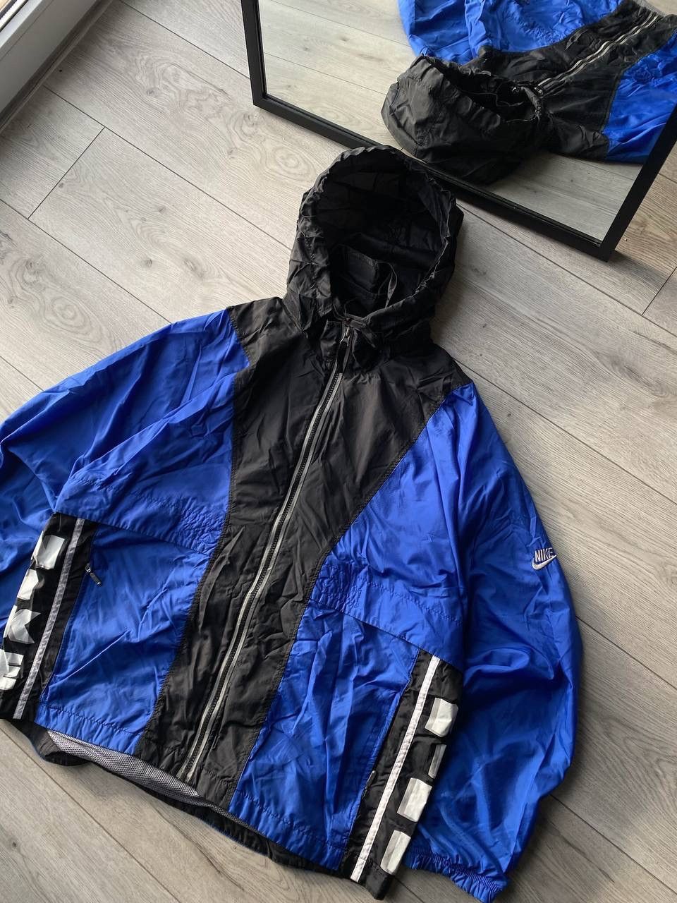 Nike Vintage Nike Swoosh Nylon Zip-up Jacket L Y2K Size US L / EU 52-54 / 3 - 8 Thumbnail