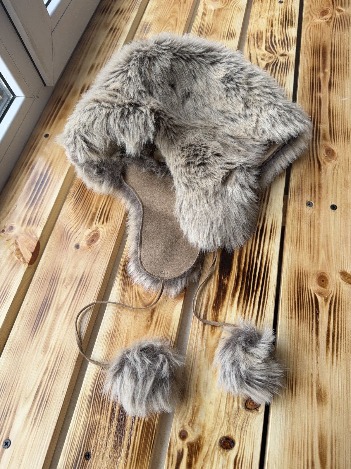 Le Grande Bleu (L.G.B.) Vintage Y2K Fuzzy Fur Ushanka Hat if six was nine LGB Style Size ONE SIZE - 8 Thumbnail