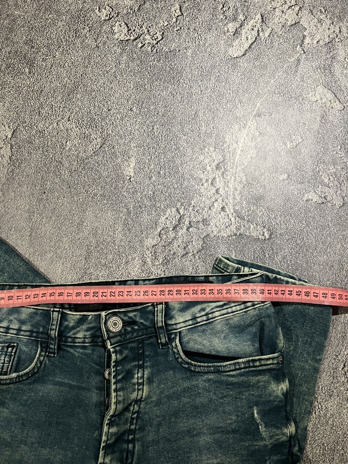 Japanese Brand Distressed Tokyo Slim Grunge Jean / Number Nine Style Size US 31 - 9 Thumbnail