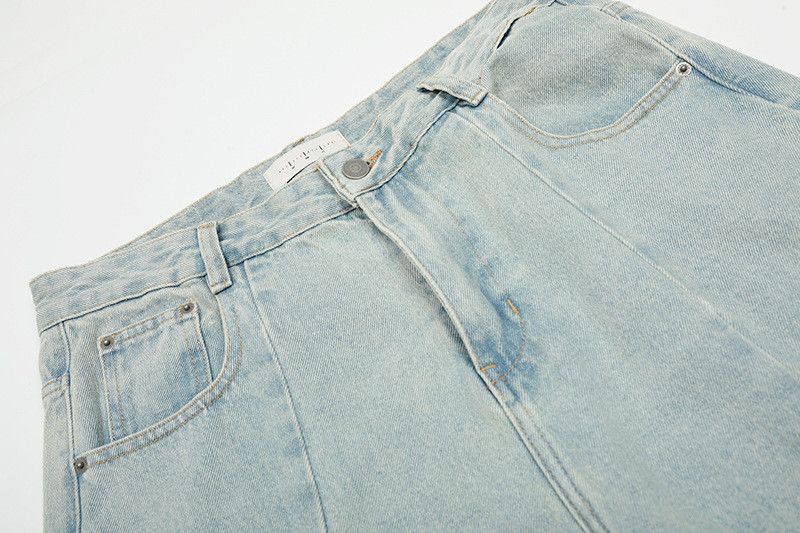 Vintage Men's high-waisted loose-fitting retro wide-leg curved jeans Size US 32 / EU 48 - 5 Thumbnail