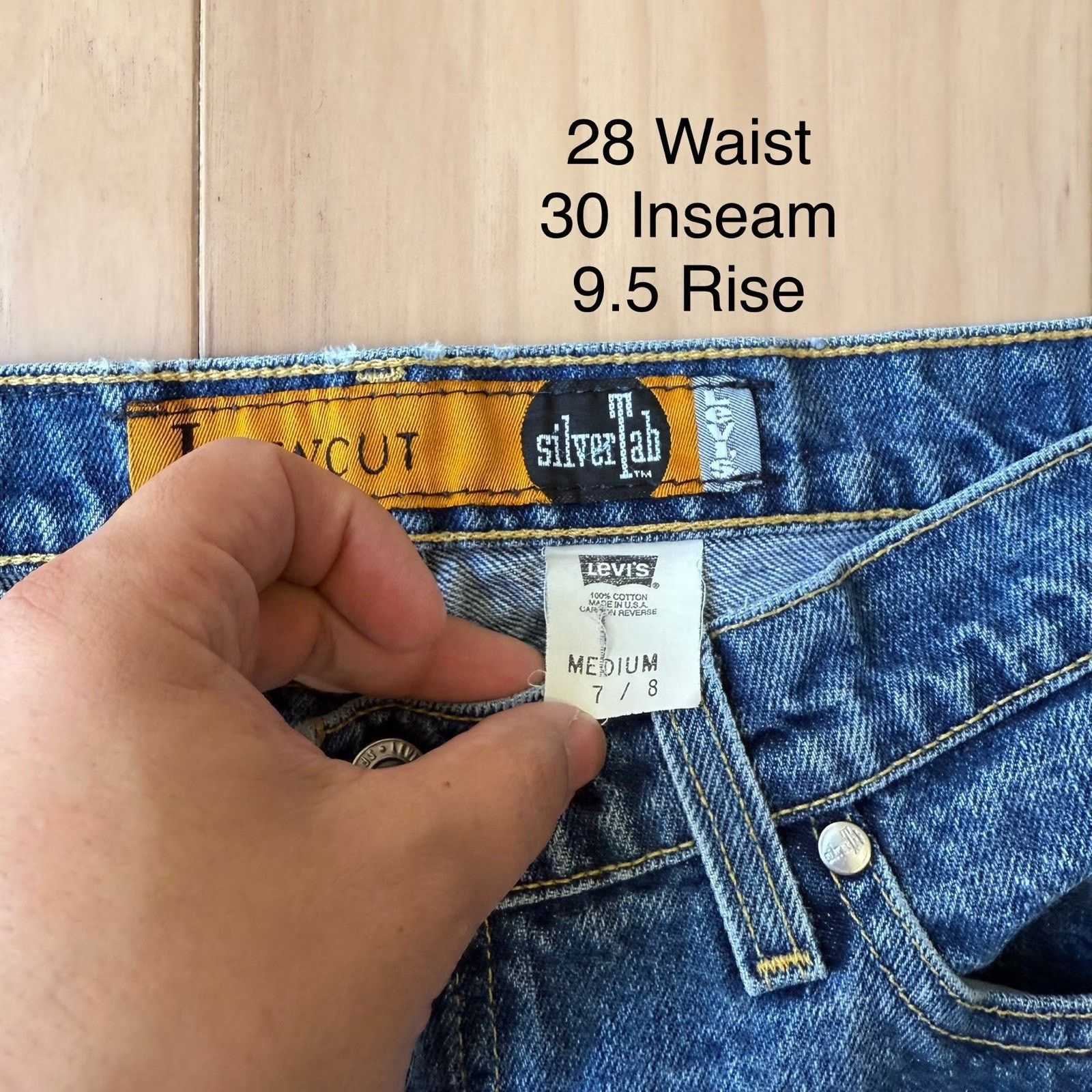 Levi's × Vintage Vintage Levis Silver Tab Jeans 28 Blue Medium Wash 90s Size 28" / US 6 / IT 42 - 7 Thumbnail
