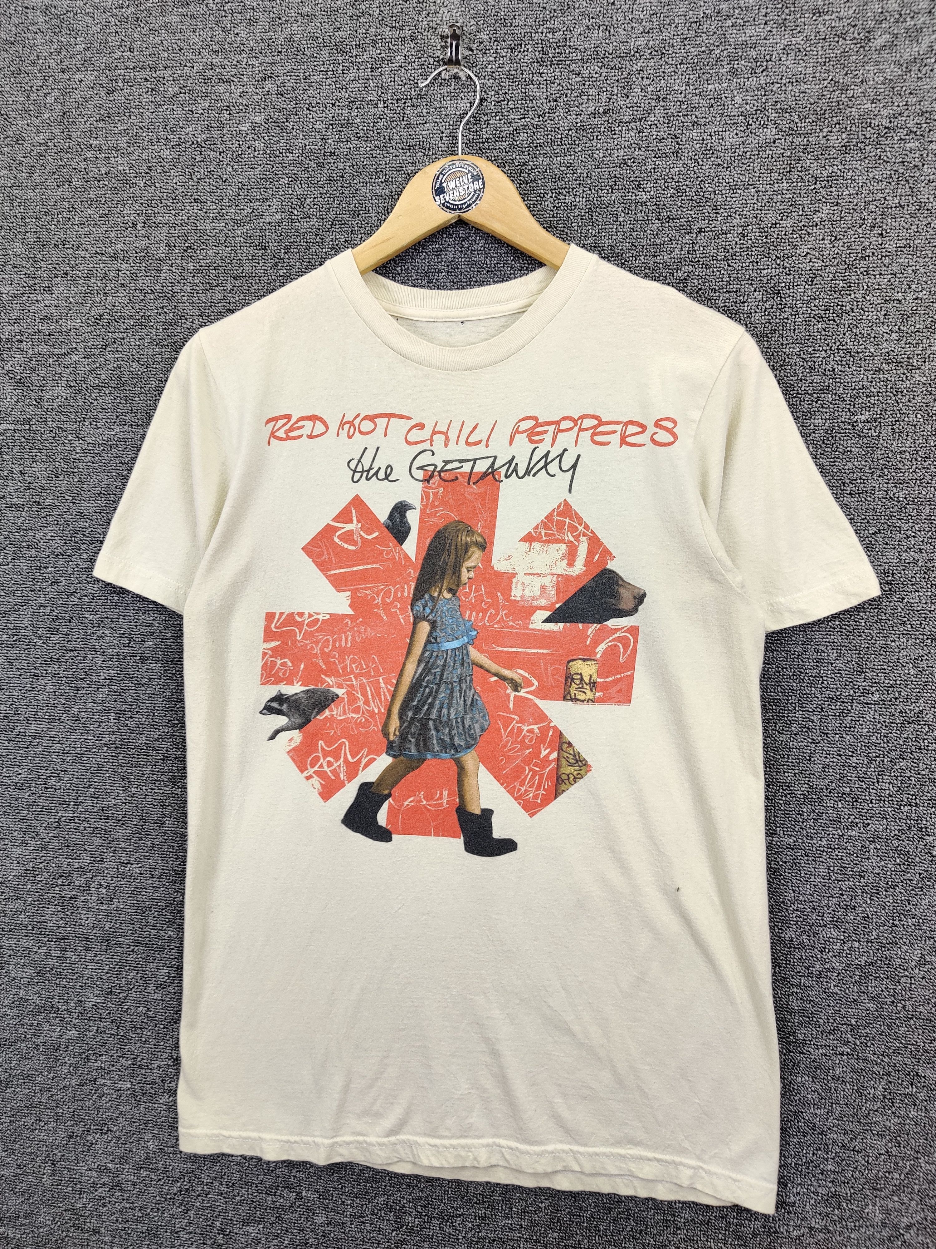 Band Tees Vintage Red Hot Chili Peppers The Getaway Band Tee Tshirt Size US M / EU 48-50 / 2 - 2 Thumbnail