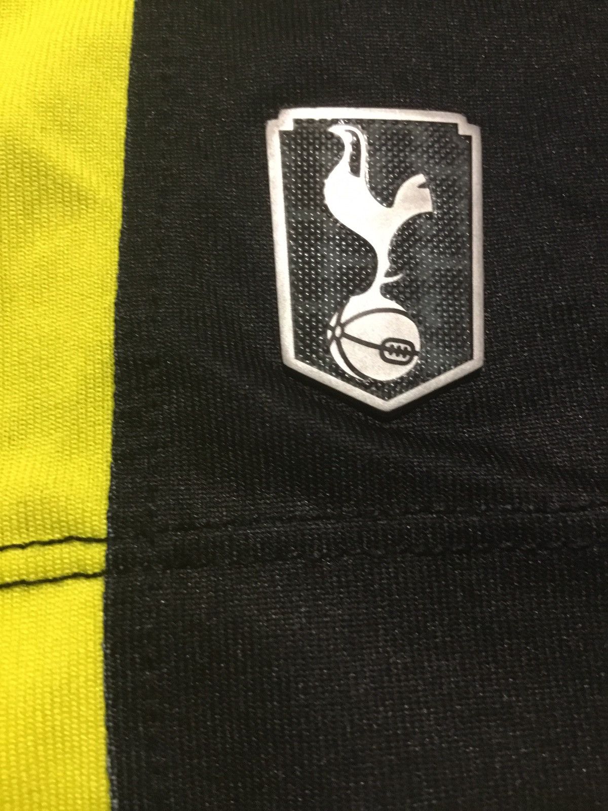 Under Armour TOTTENHAM HOTSPUR 2014 2015 AWAY FOOTBALL SHIRT SOCCER Size US M / EU 48-50 / 2 - 3 Thumbnail
