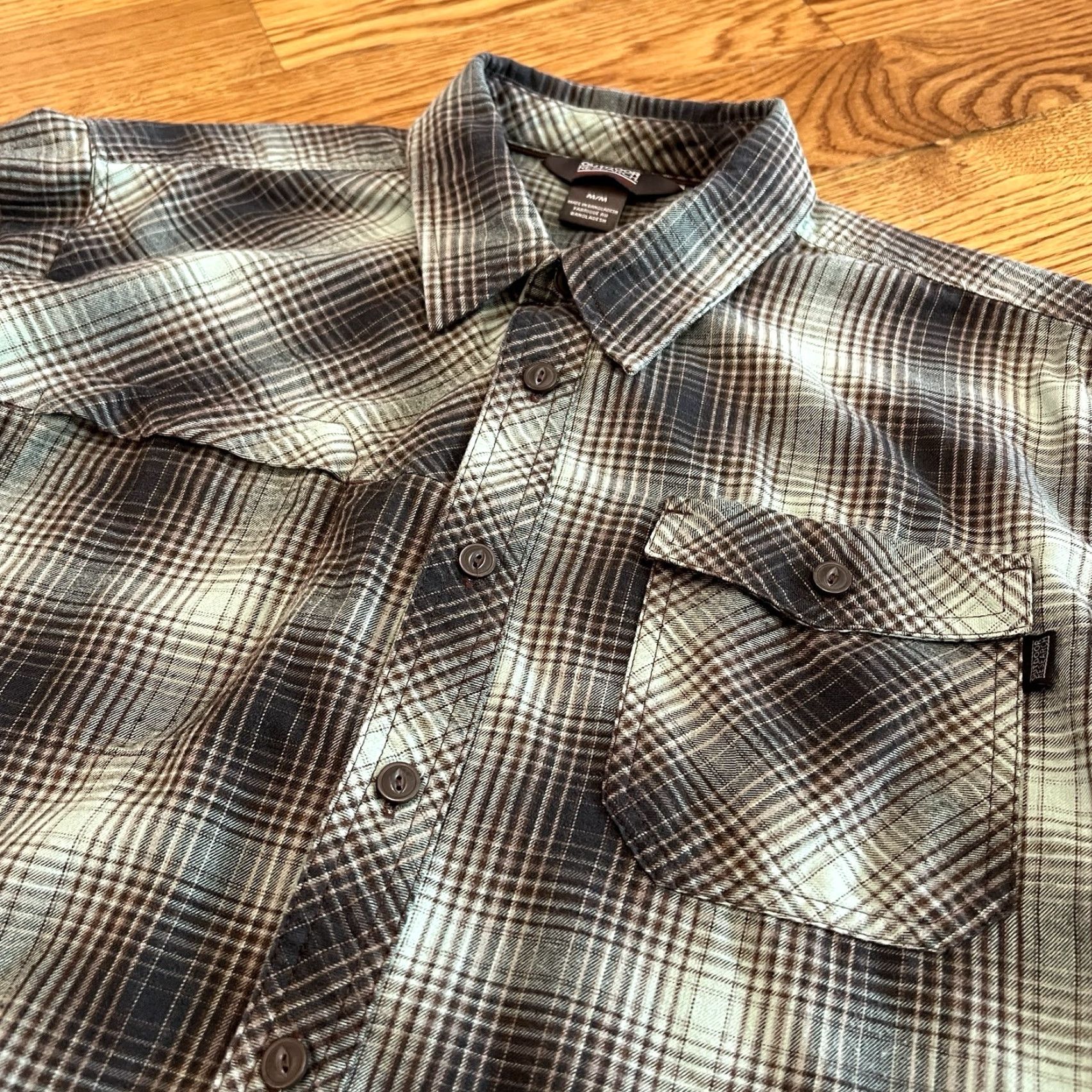 Outdoor Research VINTAGE Outdoor Research Men's Shirt Long Sleeve Collared Plaid Casual Hiking Camping M Green Size US M / EU 48-50 / 2 - 2 Thumbnail