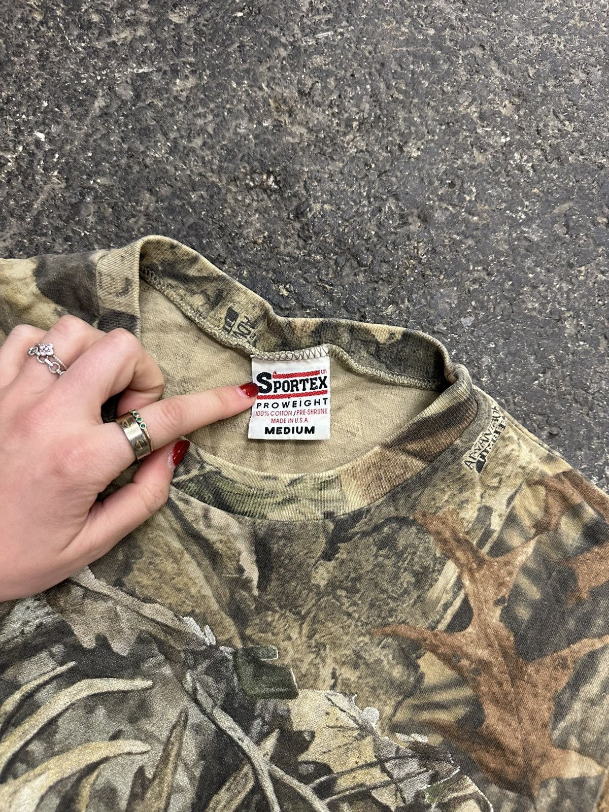 Realtree × Vintage Y2K realtree camo tee Size US M / EU 48-50 / 2 - 4 Thumbnail
