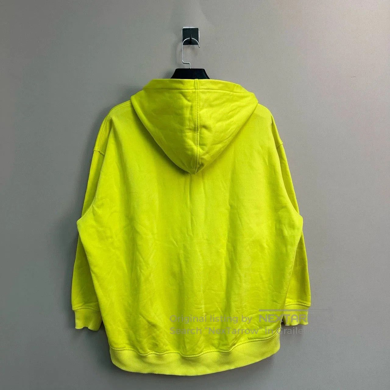 Givenchy givenchy embroidered logo hoodie in bright yellow. Size XS / US 0-2 / IT 36-38 - 2 Thumbnail