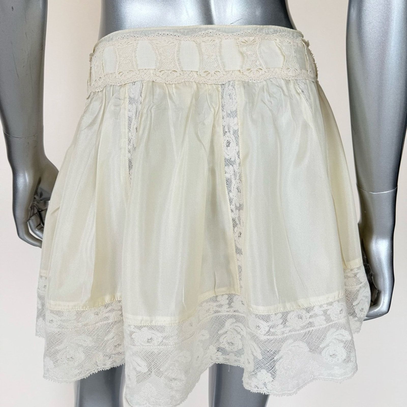 LoveShackFancy NEW!!!! LoveShackFancy ivory skirt size 8 US Size 30" / US 8 / IT 44 - 4 Thumbnail