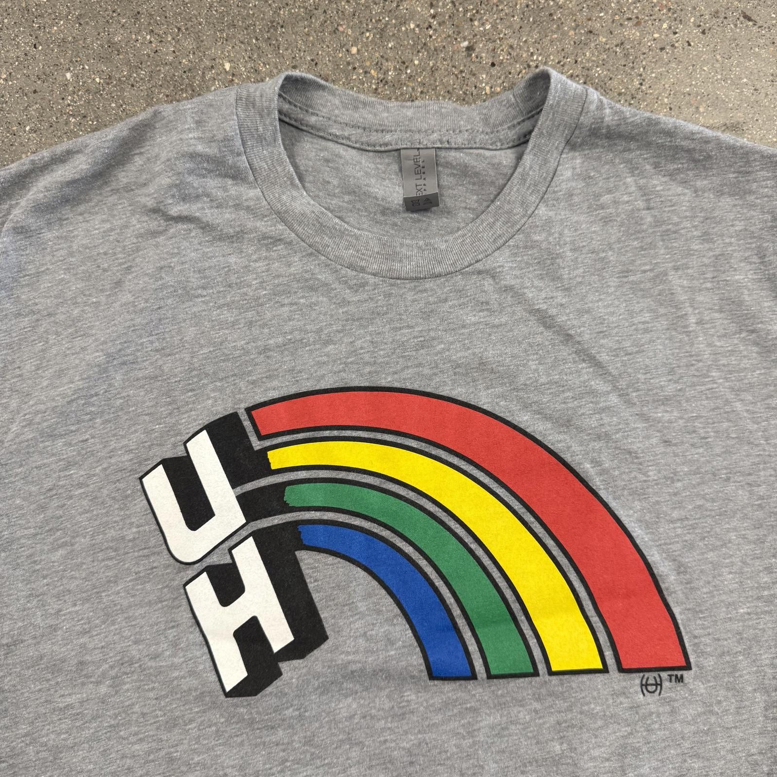 Next Level Apparel University of Hawaii Rainbow Warriors Shirt UH Honolulu - L Size US L / EU 52-54 / 3 - 2 Thumbnail