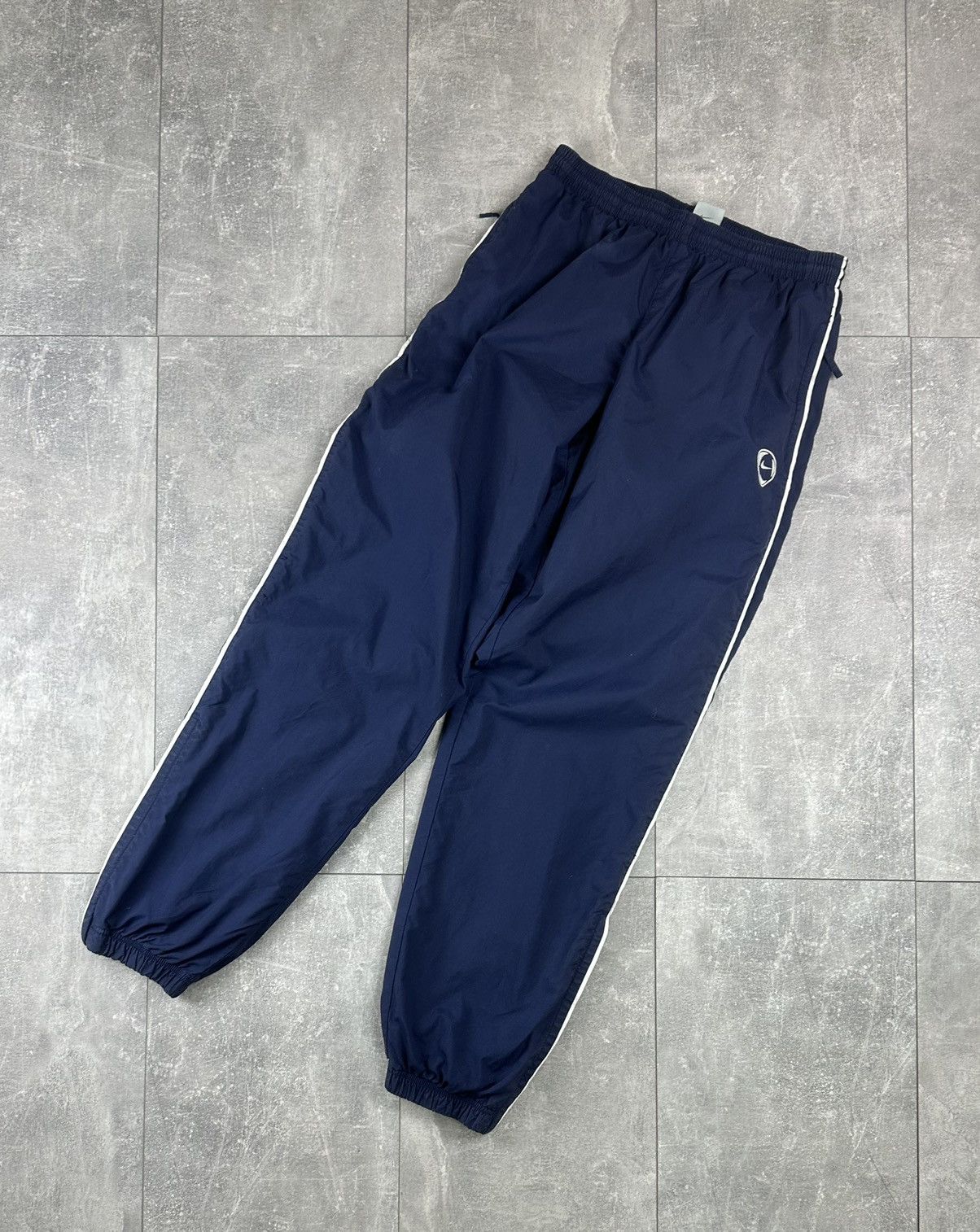 Nike Nike Vintage Nylon 2000S Swoosh Striped Track Nylon Pants Size US 34 / EU 50 - 3 Thumbnail