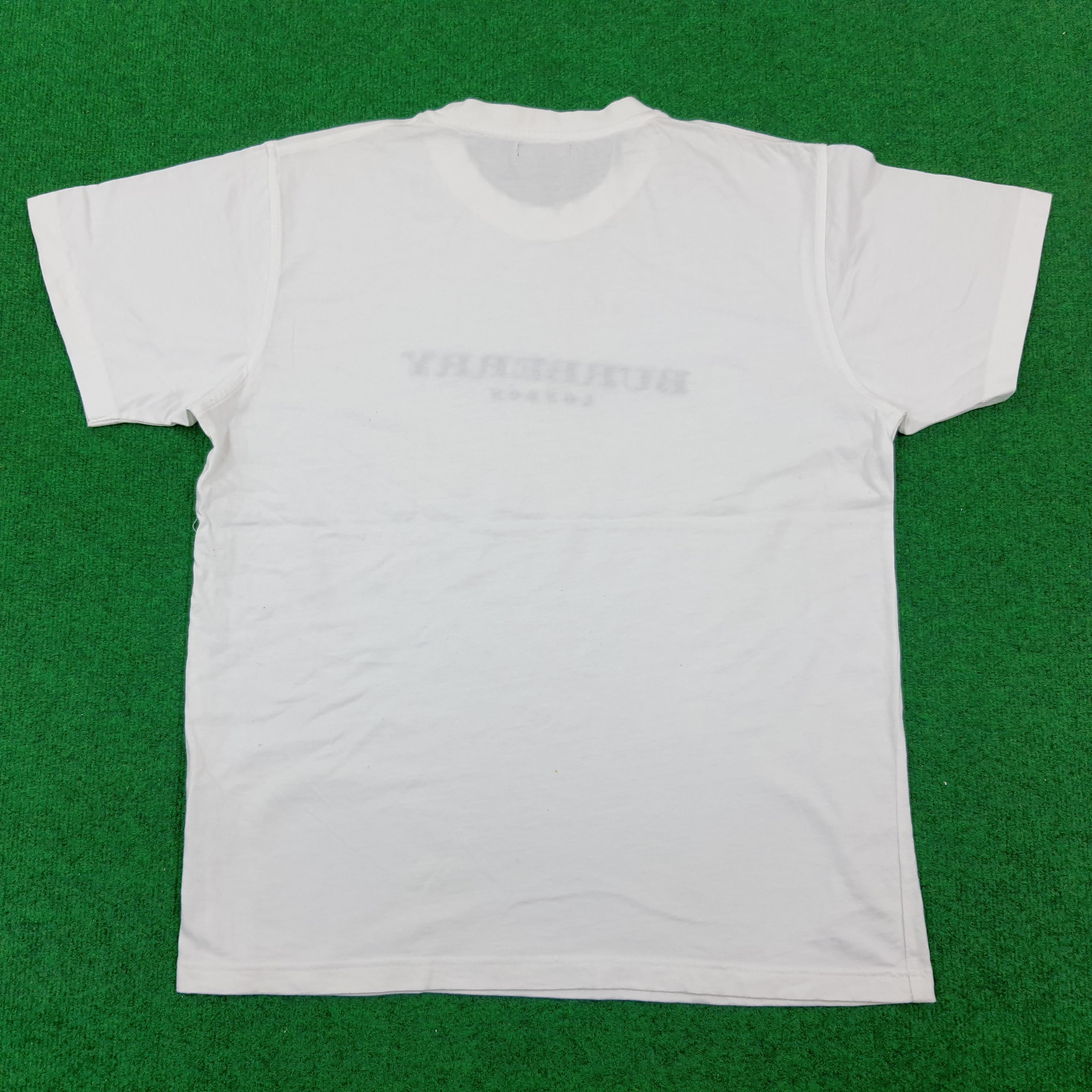 Burberry × Vintage Vintage Burberry London Spell Out Designer Tshirt Size US L / EU 52-54 / 3 - 3 Thumbnail