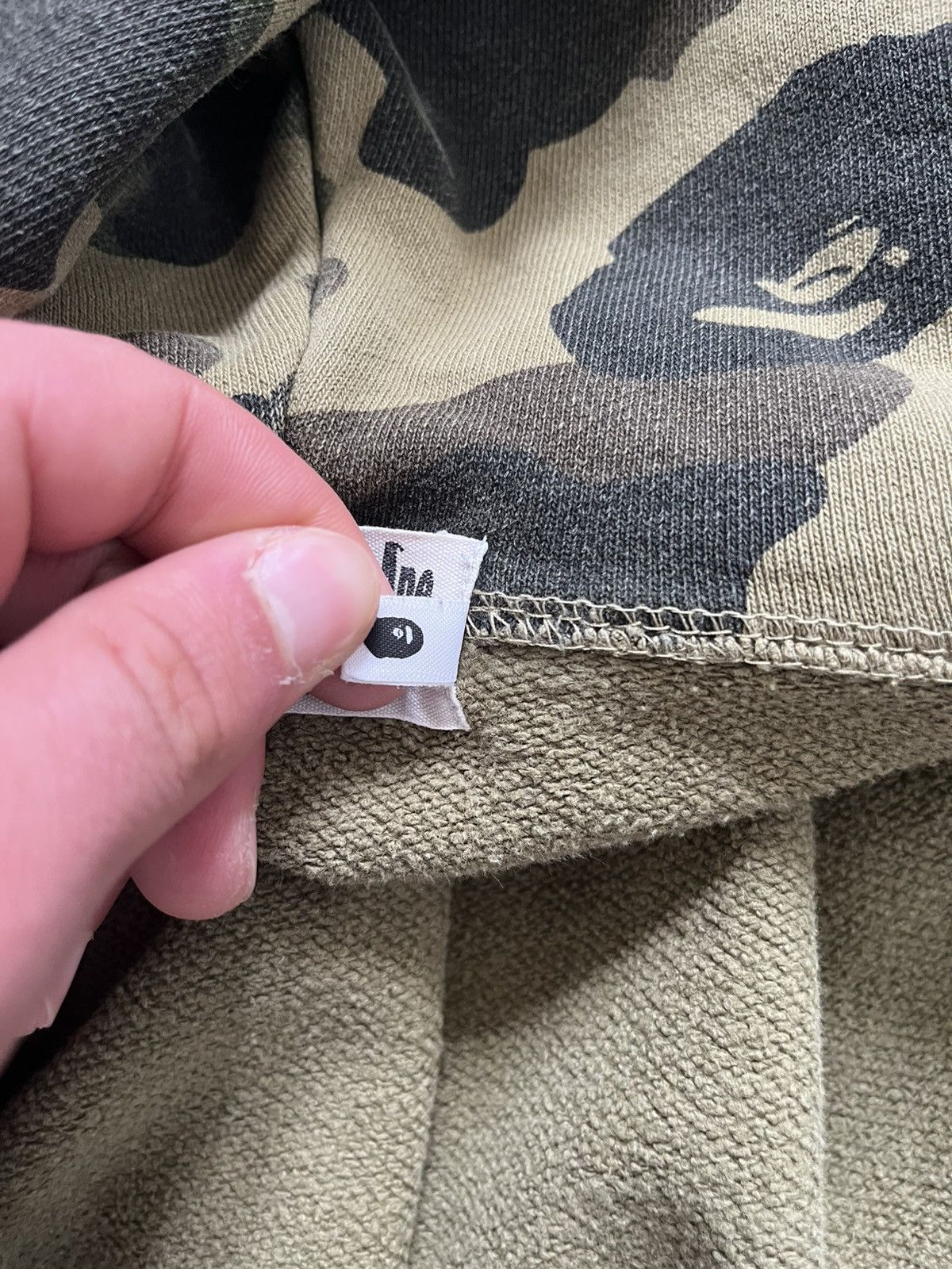 Bape Camo bape zip hoodie streetwear y2k swag rare designer Size US L / EU 52-54 / 3 - 8 Thumbnail
