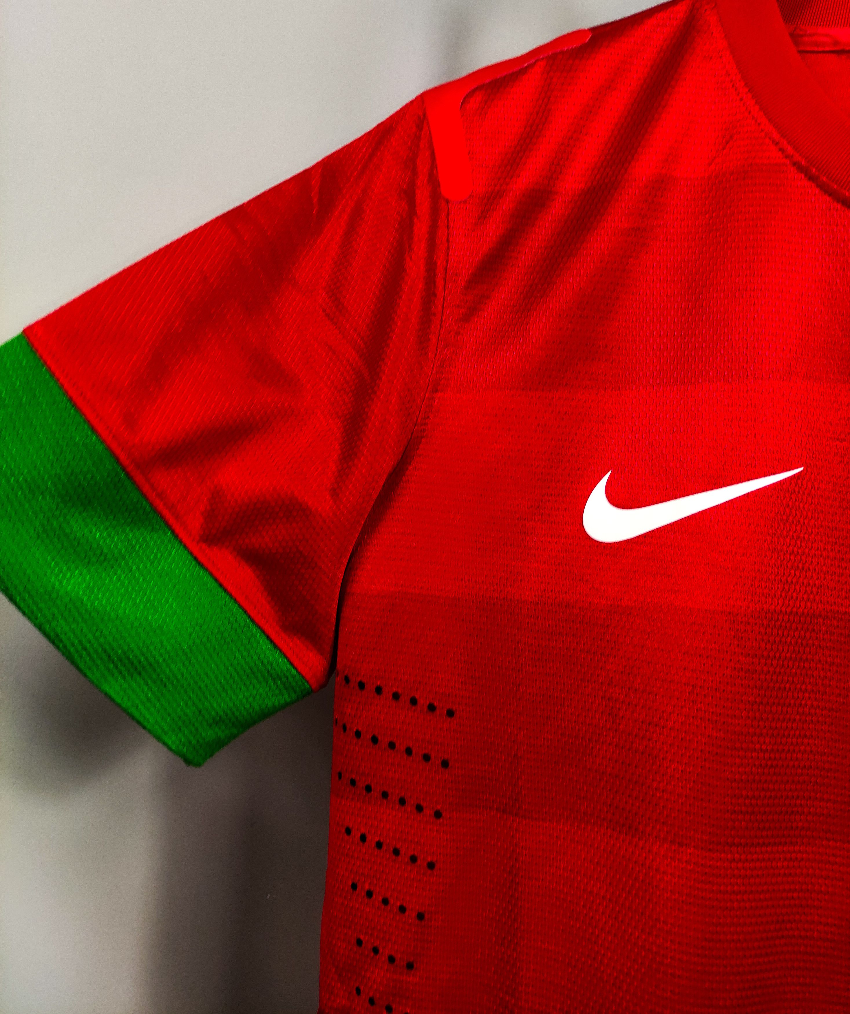 Nike Indonesia 2012 2013 Nike Home Player Issue Authentic Shirt Size US L / EU 52-54 / 3 - 8 Thumbnail