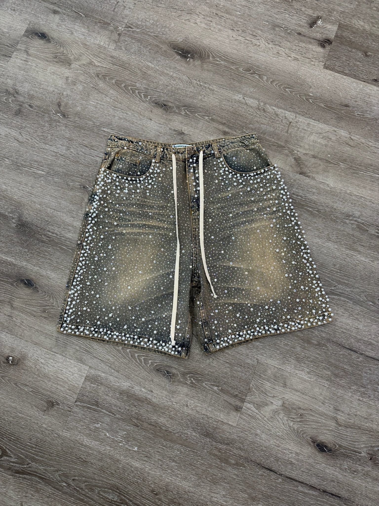 Vale Vale Forever "Rainstorm" Jorts Mid Wash Size US 32 / EU 48 - 1 Thumbnail