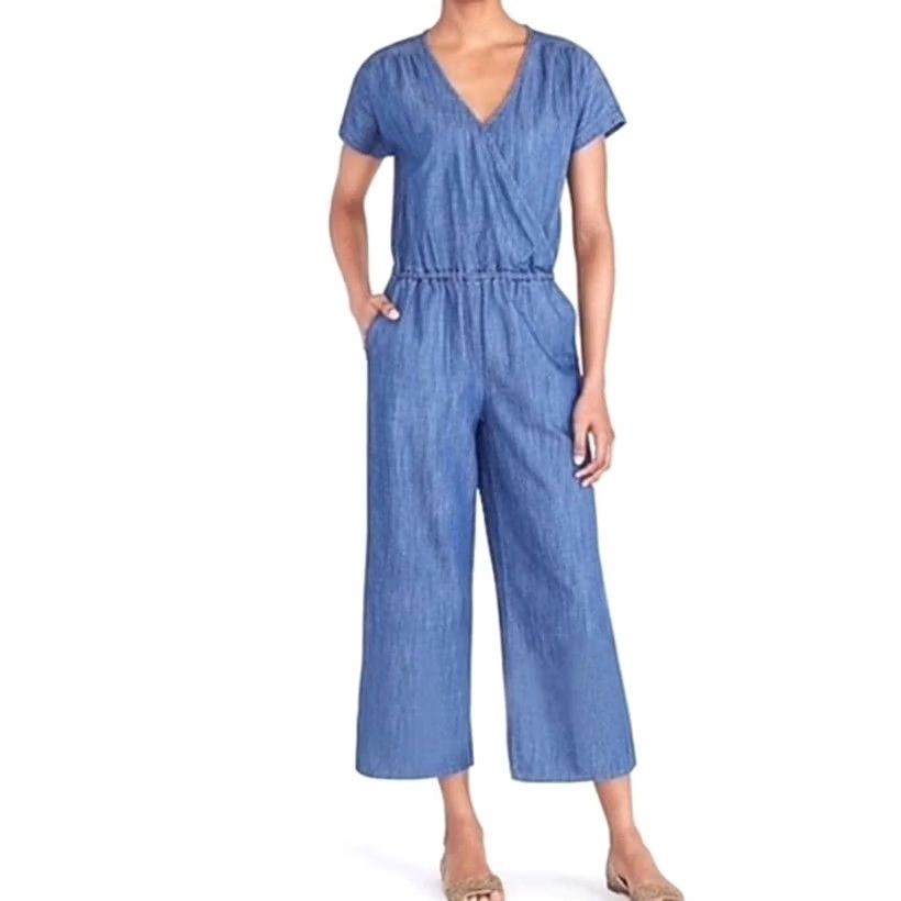 J.Crew J.Crew Women’s Denim Jumpsuit One Piece Blue Stretch Waist Cropped V-Neck XS Adults Women Size 26" / US 2 / IT 38 - 2 Thumbnail
