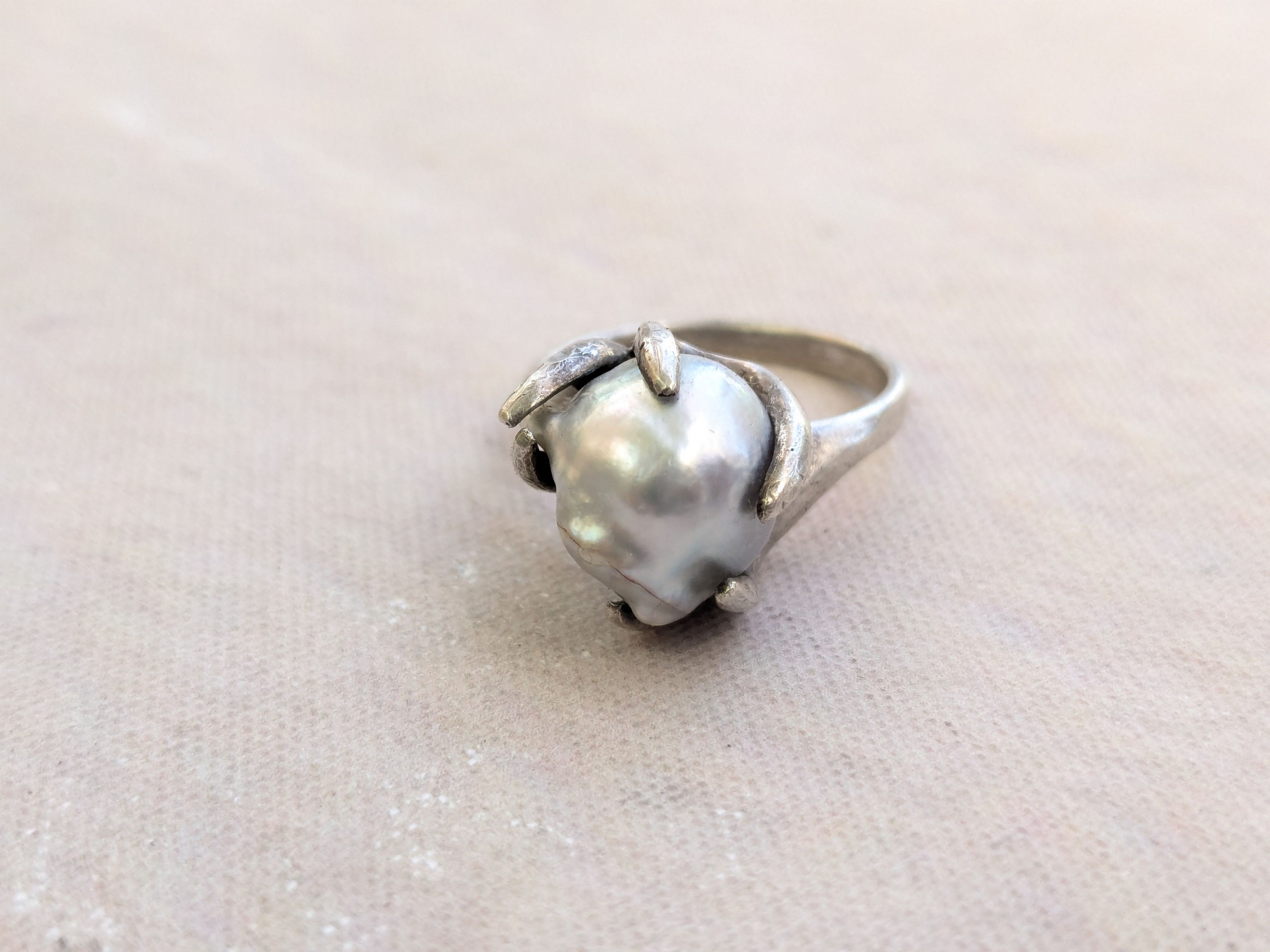 Jewelry Vintage Sterling Silver Ring Baroque Pearl 6 Brutalist Size ONE SIZE - 3 Thumbnail