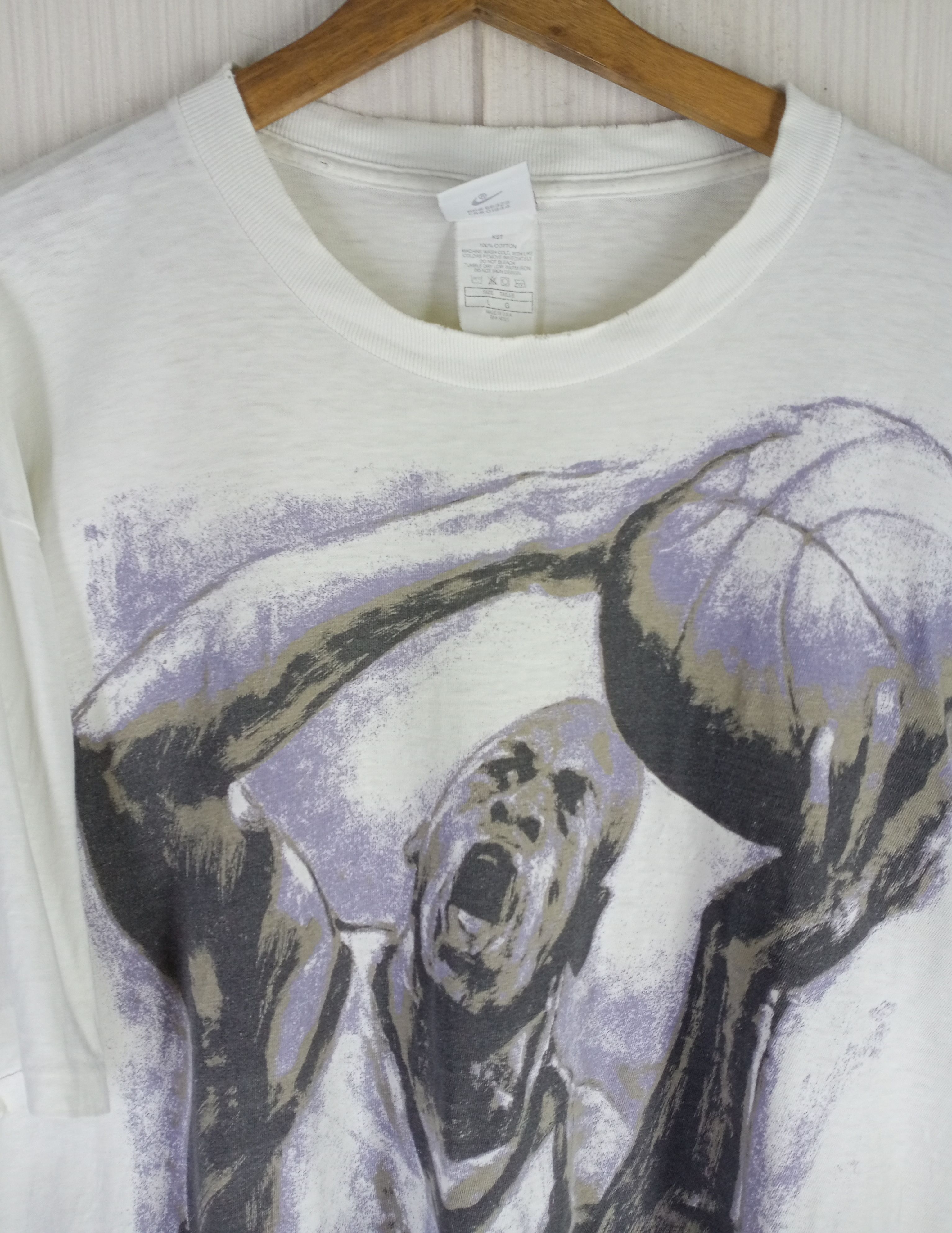 Nike Rare Vintage 90s Nike Michael Jordan Tshirt Size US L / EU 52-54 / 3 - 3 Thumbnail