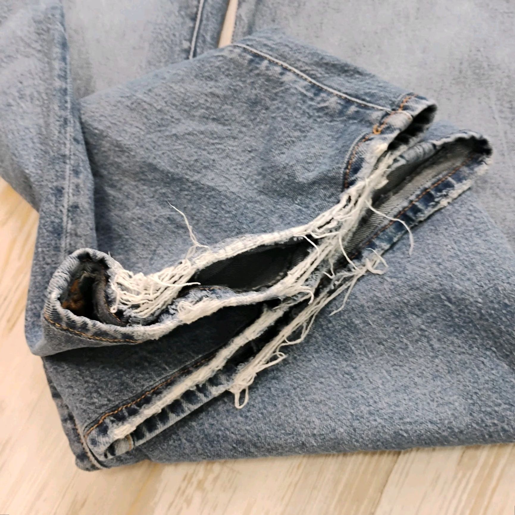 Good American Jeans Distressed Wide Leg Baggy Stretch Medium Wash 10 34x29 Blue Womens Jeans