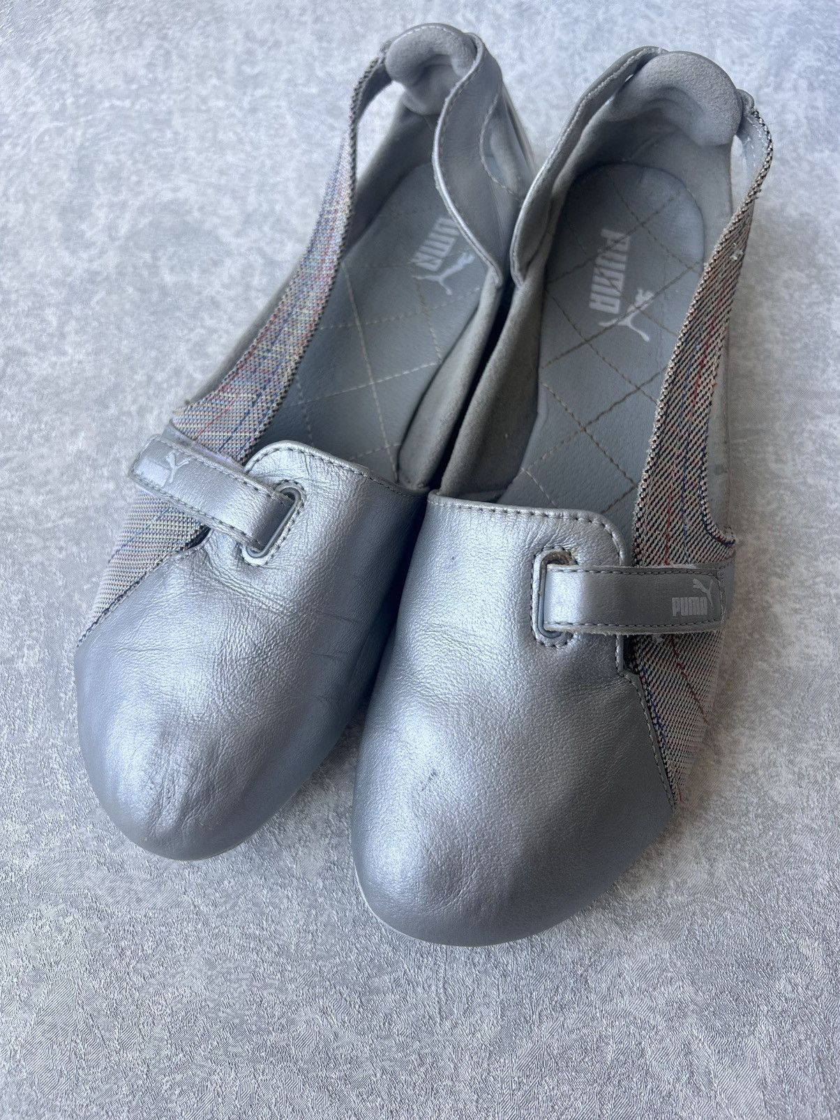 Puma Vintage Puma Silver Y2K Leather Flat Ballet Shoes Size US 8.5 / IT 38.5 - 6 Thumbnail