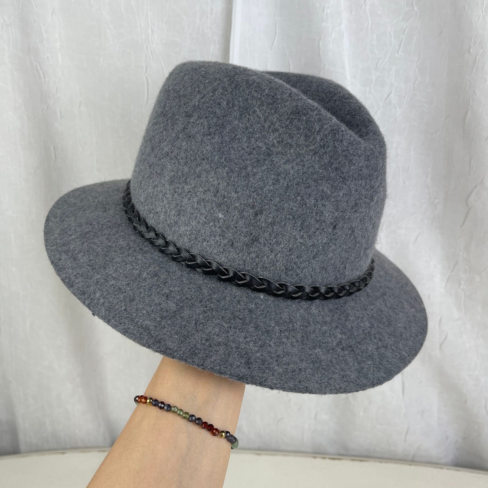 Forever 21 Grey Felt Fedora Hat Short Brim Black Faux Leather Band Size ONE SIZE - 20 Thumbnail