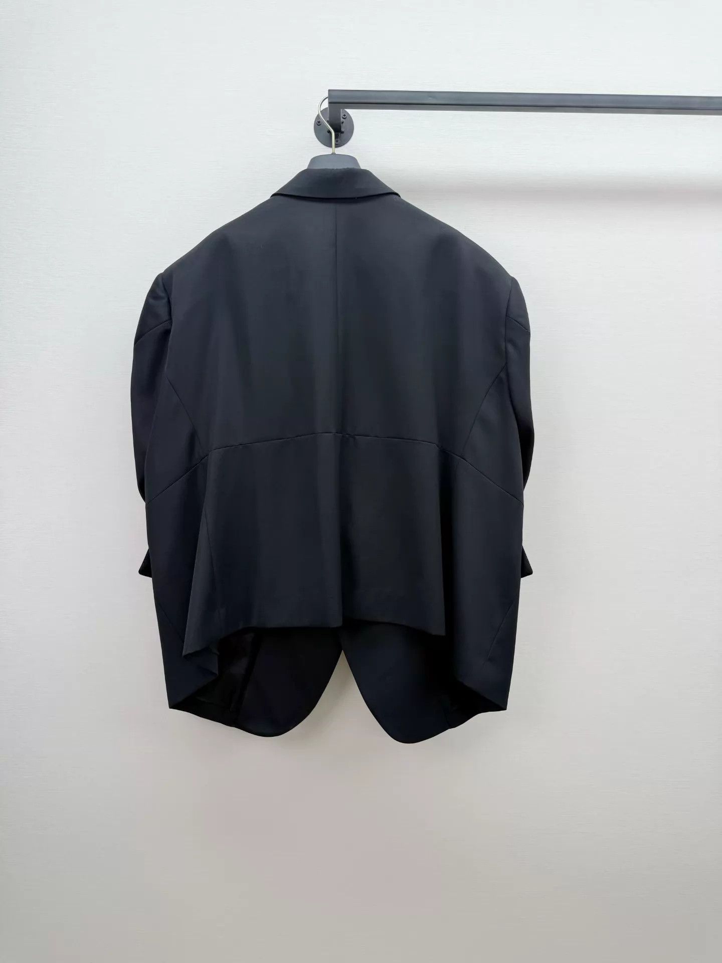 Balenciaga Balenciaga oversized blazer size 1 new with tags Size S / US 4 / IT 40 - 3 Thumbnail