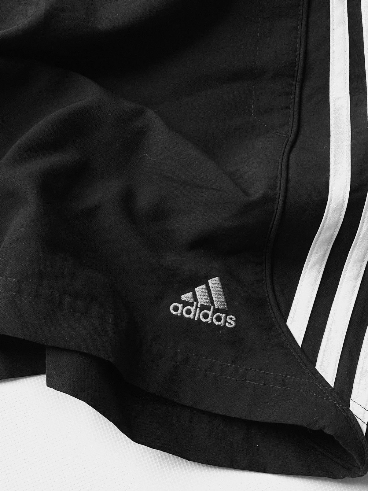 Vintage Vintage Y2K Adidas Pinterest Shorts Streetwear 90s Size US 32 / EU 48 - 8 Thumbnail