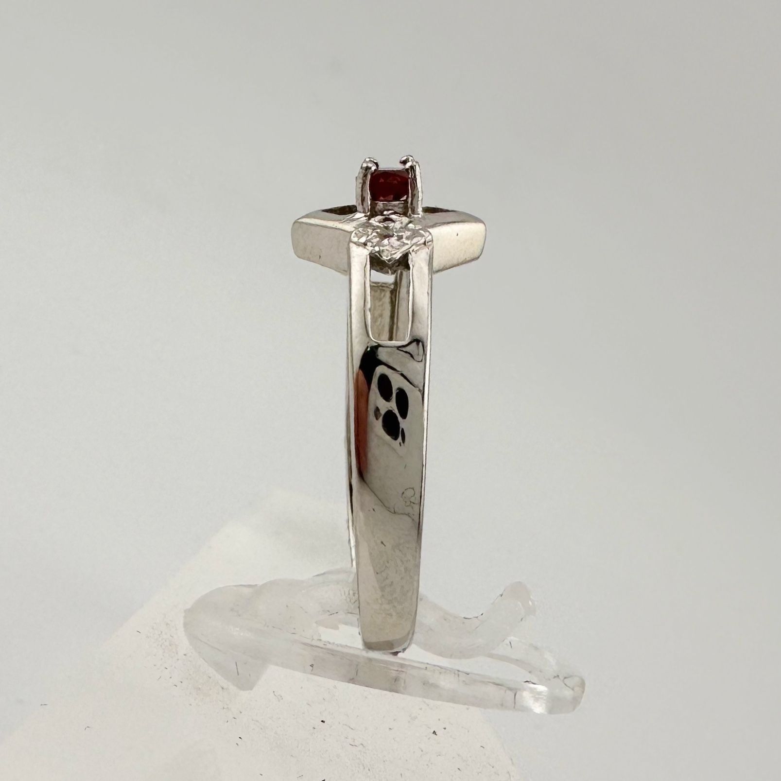 Other Romanitc and Beautiful Natural Garnet Ring Size 8 Size ONE SIZE - 6 Thumbnail
