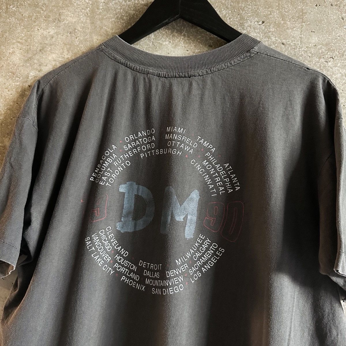 Vintage 90’s Vintage Faded Depeche Mode T Shirt Size US XL / EU 56 / 4 - 4 Thumbnail