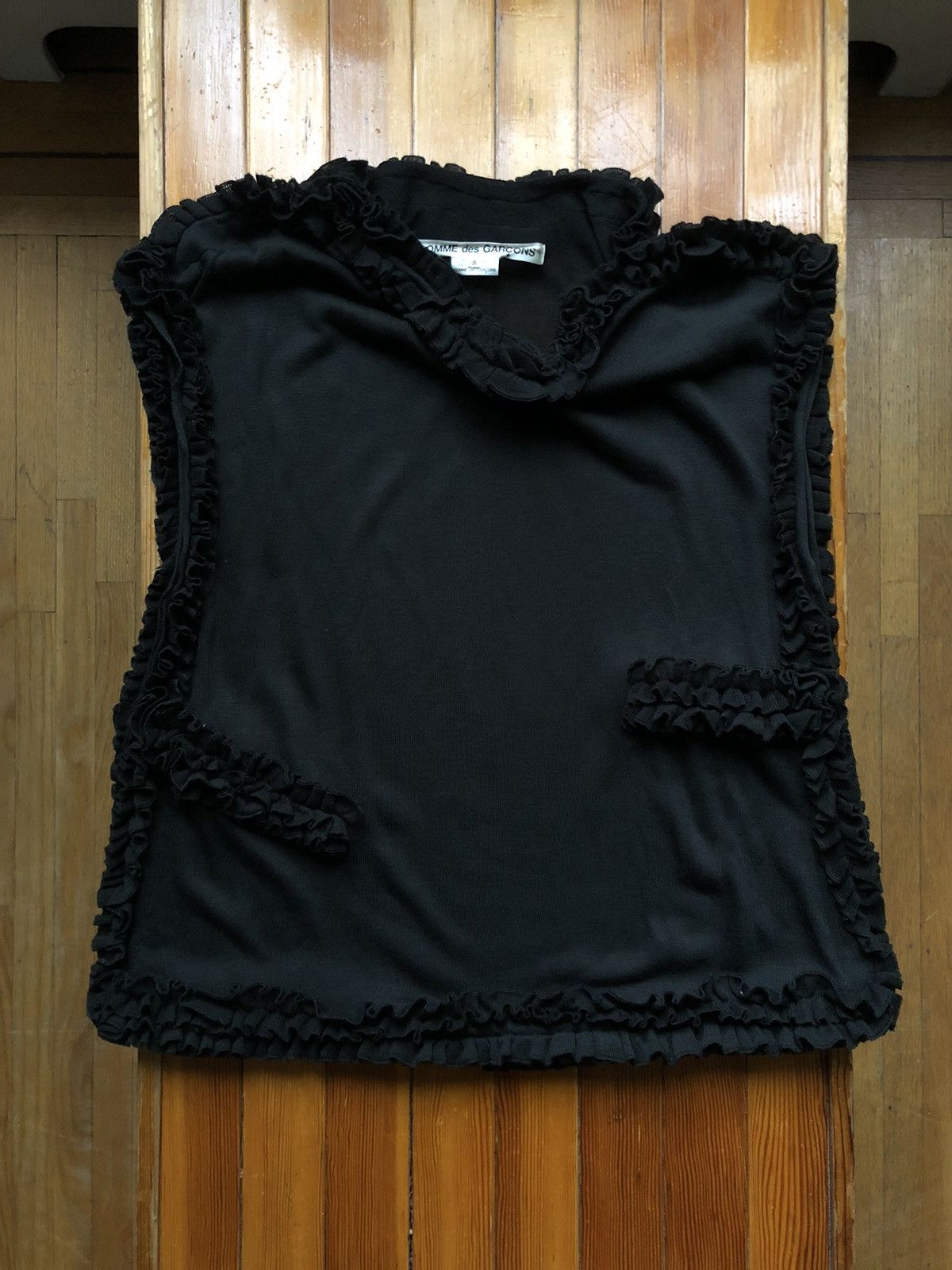 Image of Comme Des Garcons x Comme Des Garcons Homme Plus Comme Des Garçons Ss14 2D Ruffle Trim Top in Black