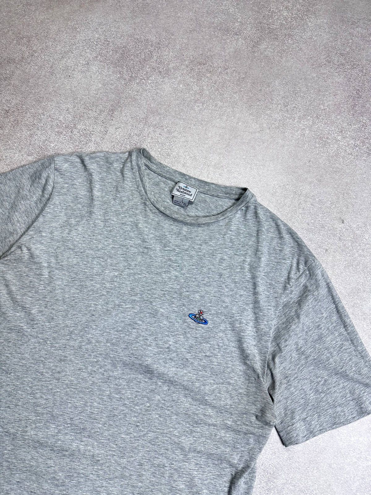 Vivienne Westwood Vintage Vivienne Westwood Orb Saturn Logo T-shirt XL Size US XL / EU 56 / 4 - 2 Thumbnail
