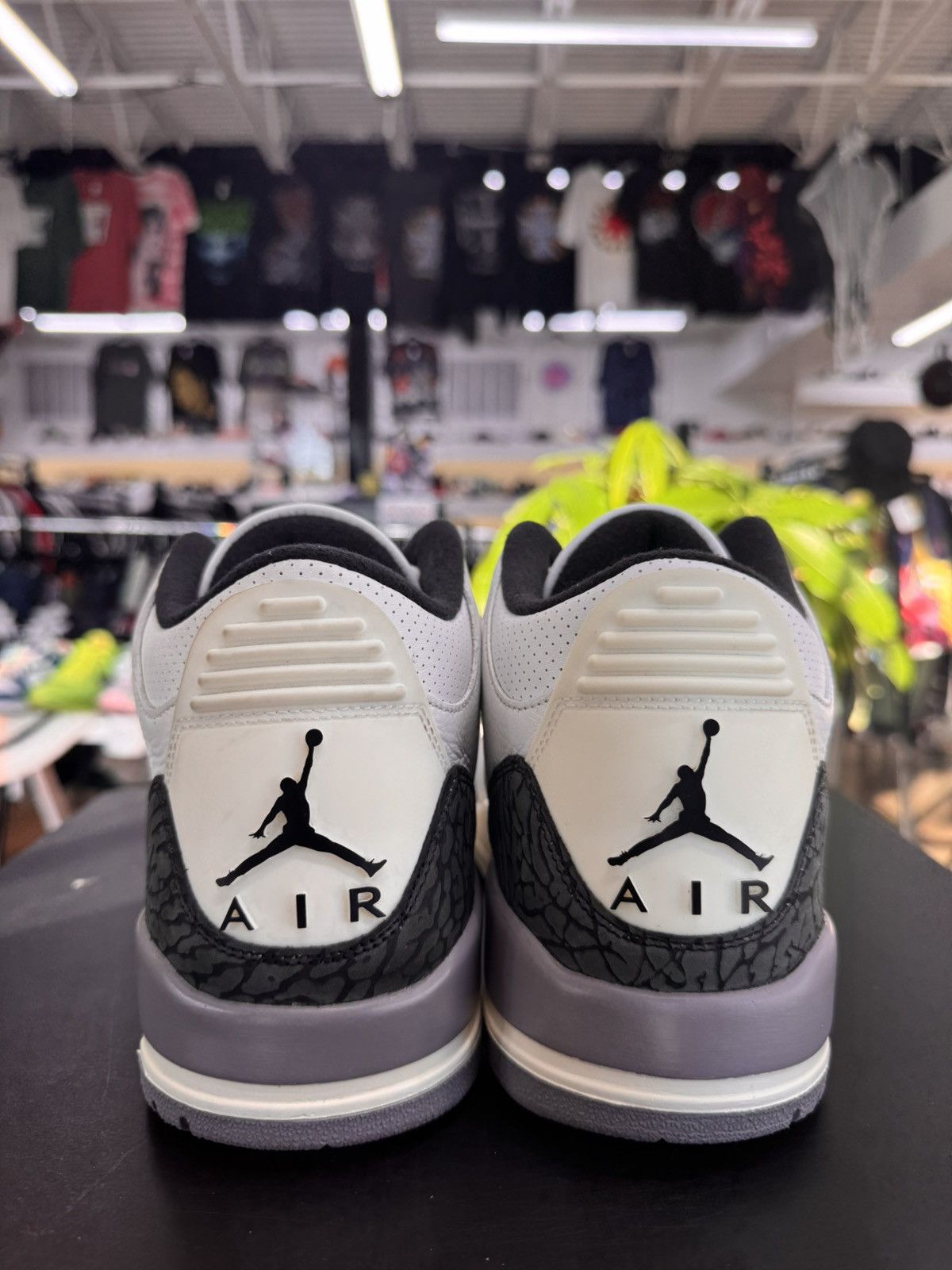 Jordan Brand Air Jordan 3 Cement Grey Size 11 (2024) Size US 11 / EU 44 - 5 Thumbnail