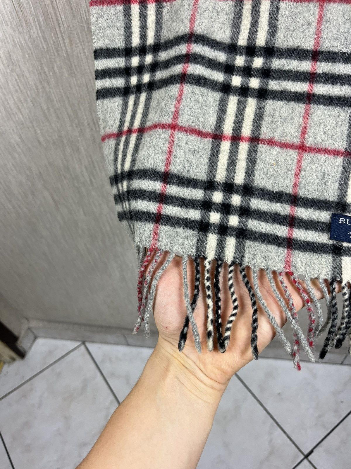Burberry × Vintage Vintage Burberry London lambs wool checked scarf muffler Size ONE SIZE - 7 Thumbnail
