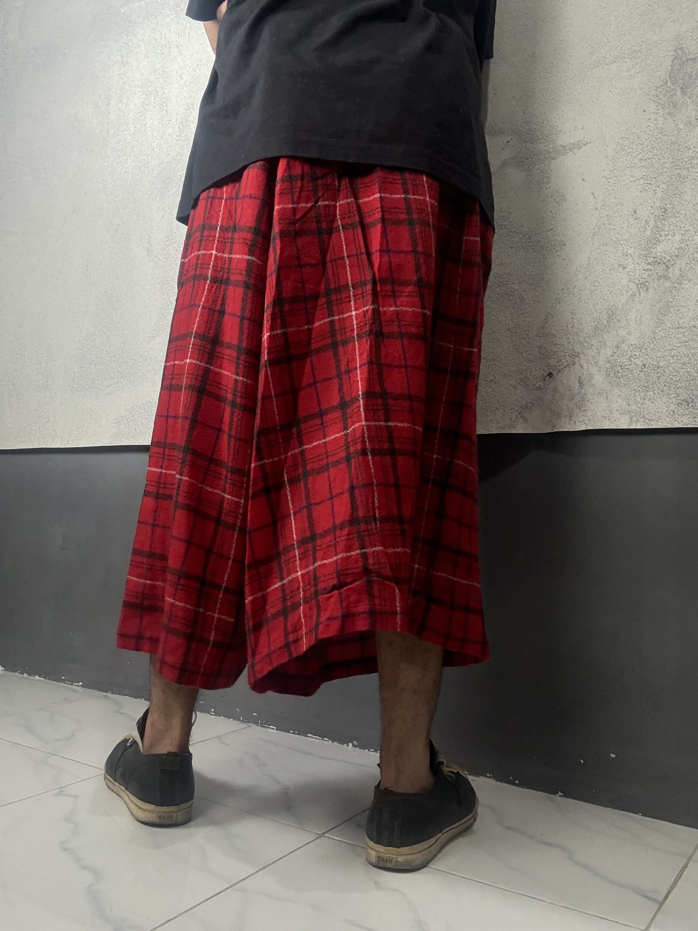 Yohji Yamamoto Y's Yohji Yamamoto Drop Crotch Plaid Tartan Wide Pants Size US 32 / EU 48 - 4 Thumbnail