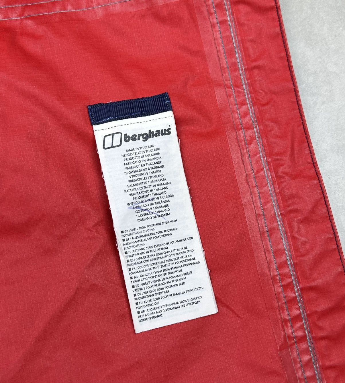Berghaus Berghaus AQ2 Lightweight Hooded Waterproof Jacket Size M Size US M / EU 48-50 / 2 - 8 Thumbnail