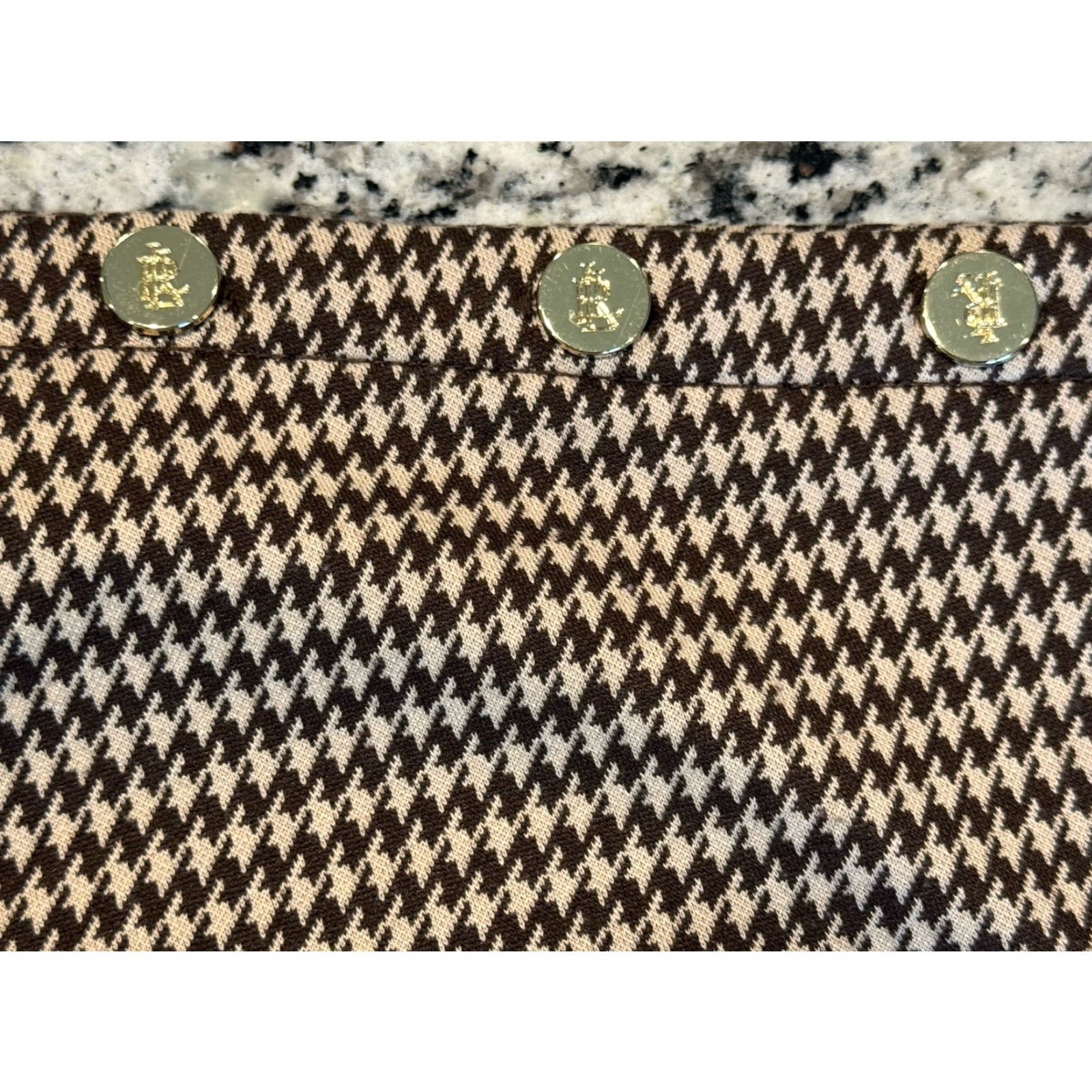 Ralph Lauren Lauren Ralph Lauren Black Label Top Houndstooth Brown Black Logo Buttons Sz XL Women, Basic Knit, Short Sleeve, Machine Washable Size XL / US 12-14 / IT 48-50 - 8 Thumbnail