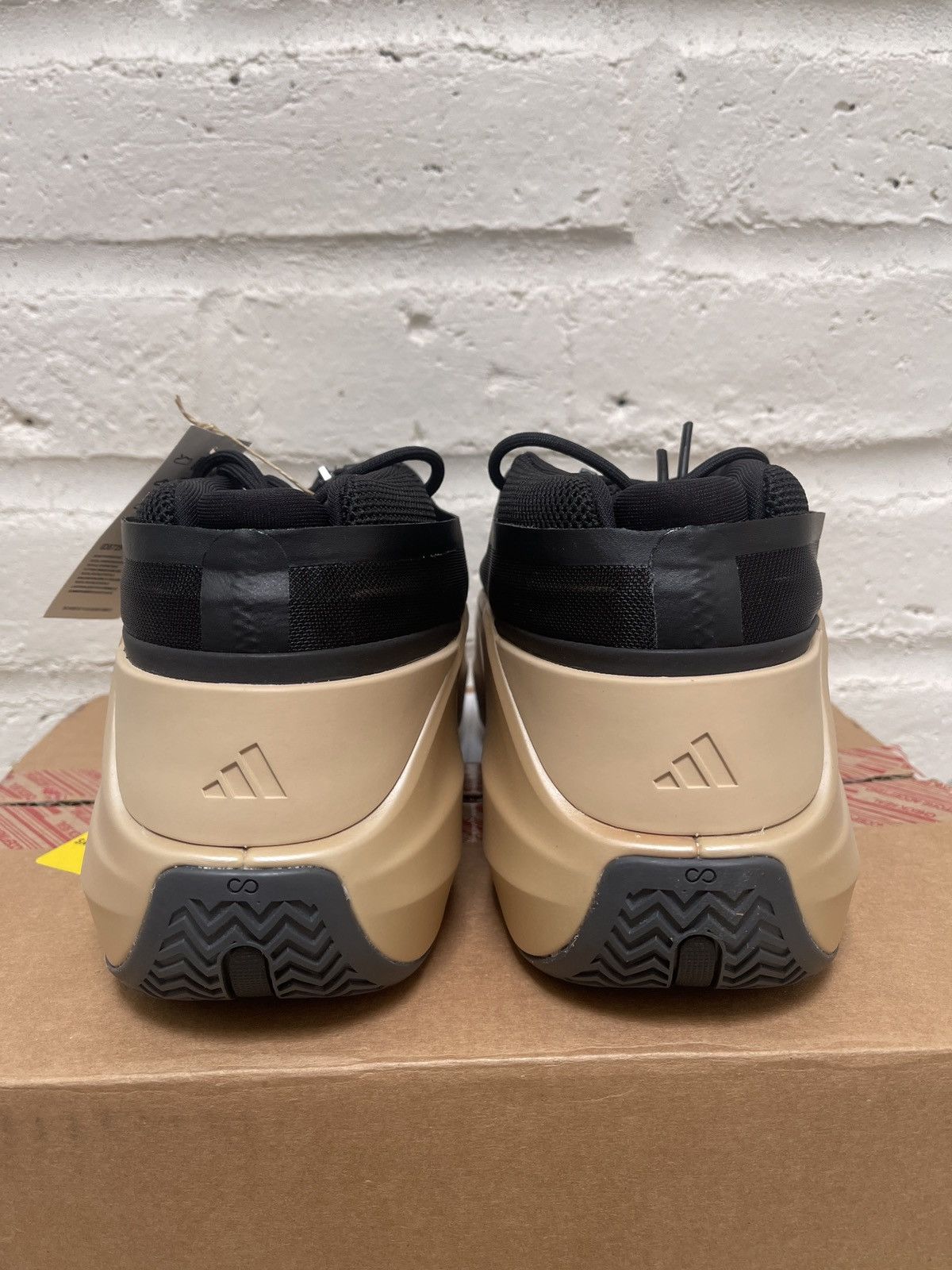 Adidas adidas Crazy IIInfinity | Kobe Bryant | Basketball Shoes Size US 10.5 / EU 43-44 - 9 Thumbnail