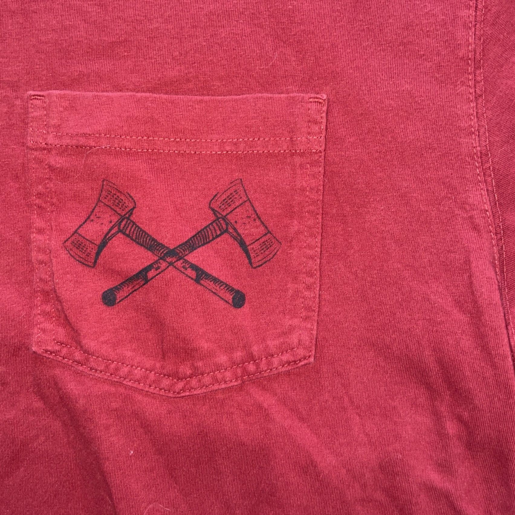 Duluth Trading Company DULUTH TRADING CO Long Tailed Tee Graphic Pocket Tee Mens L Red Shirt Men Size US L / EU 52-54 / 3 - 5 Thumbnail